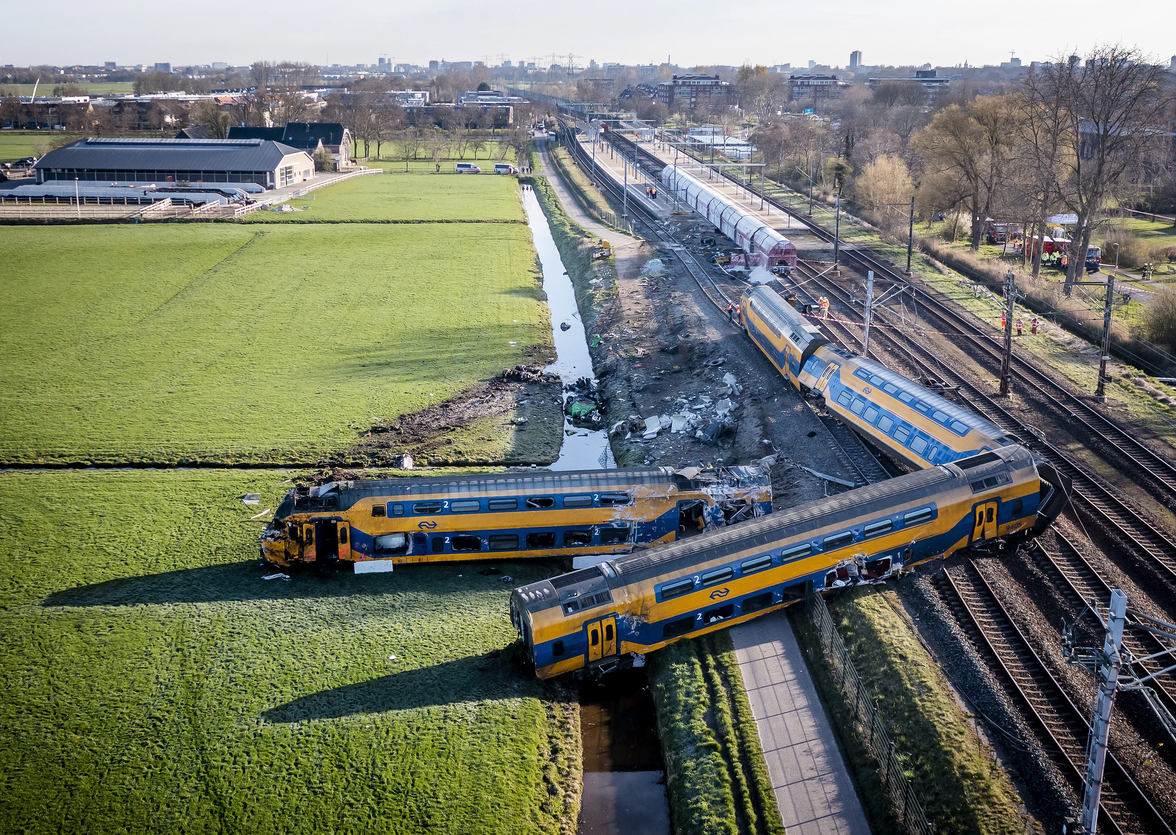 Kijk hier de persconferentie over het treinongeluk in Voorschoten terug