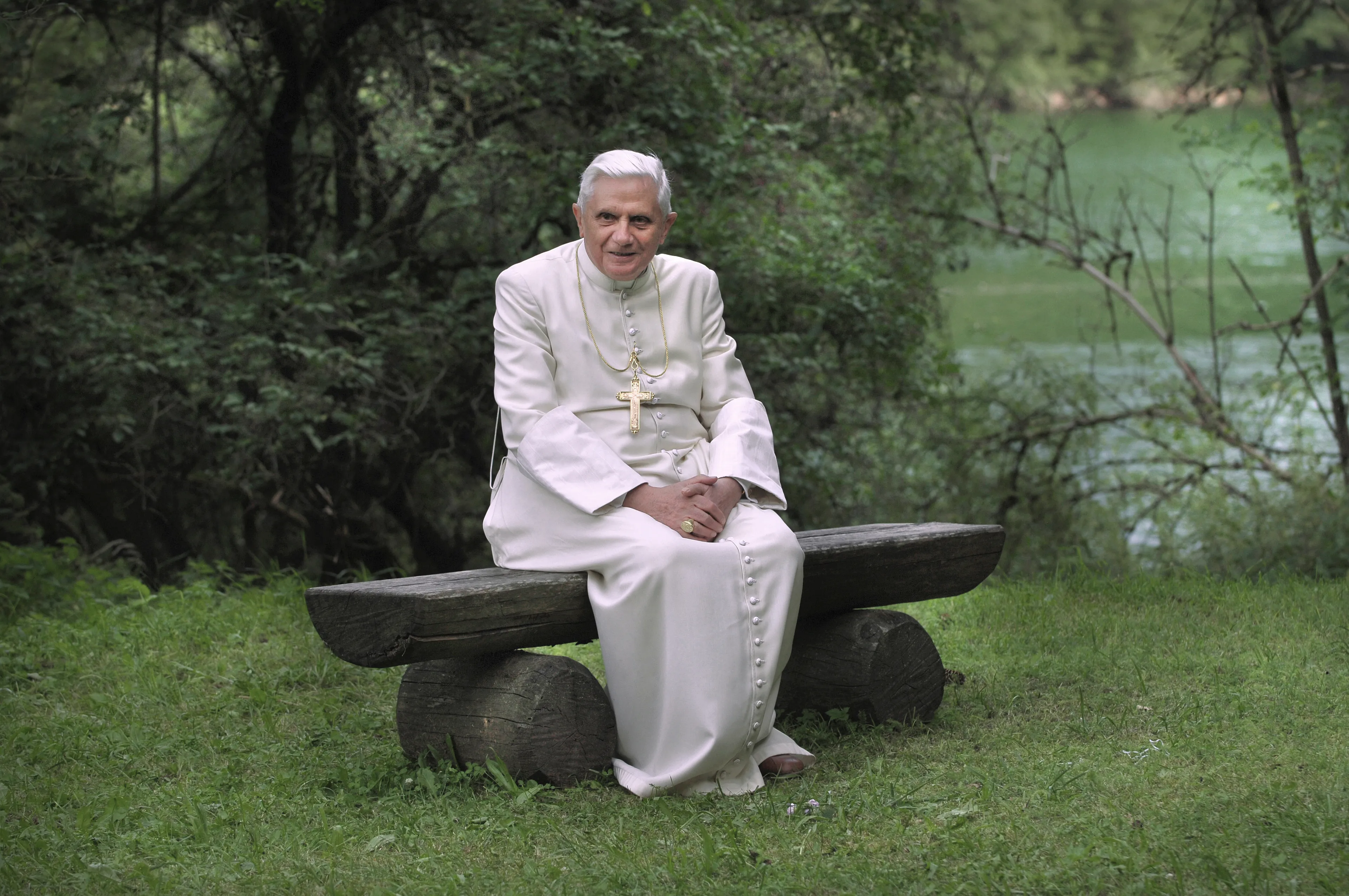 'Paus Benedictus XVI is ernstig ziek'