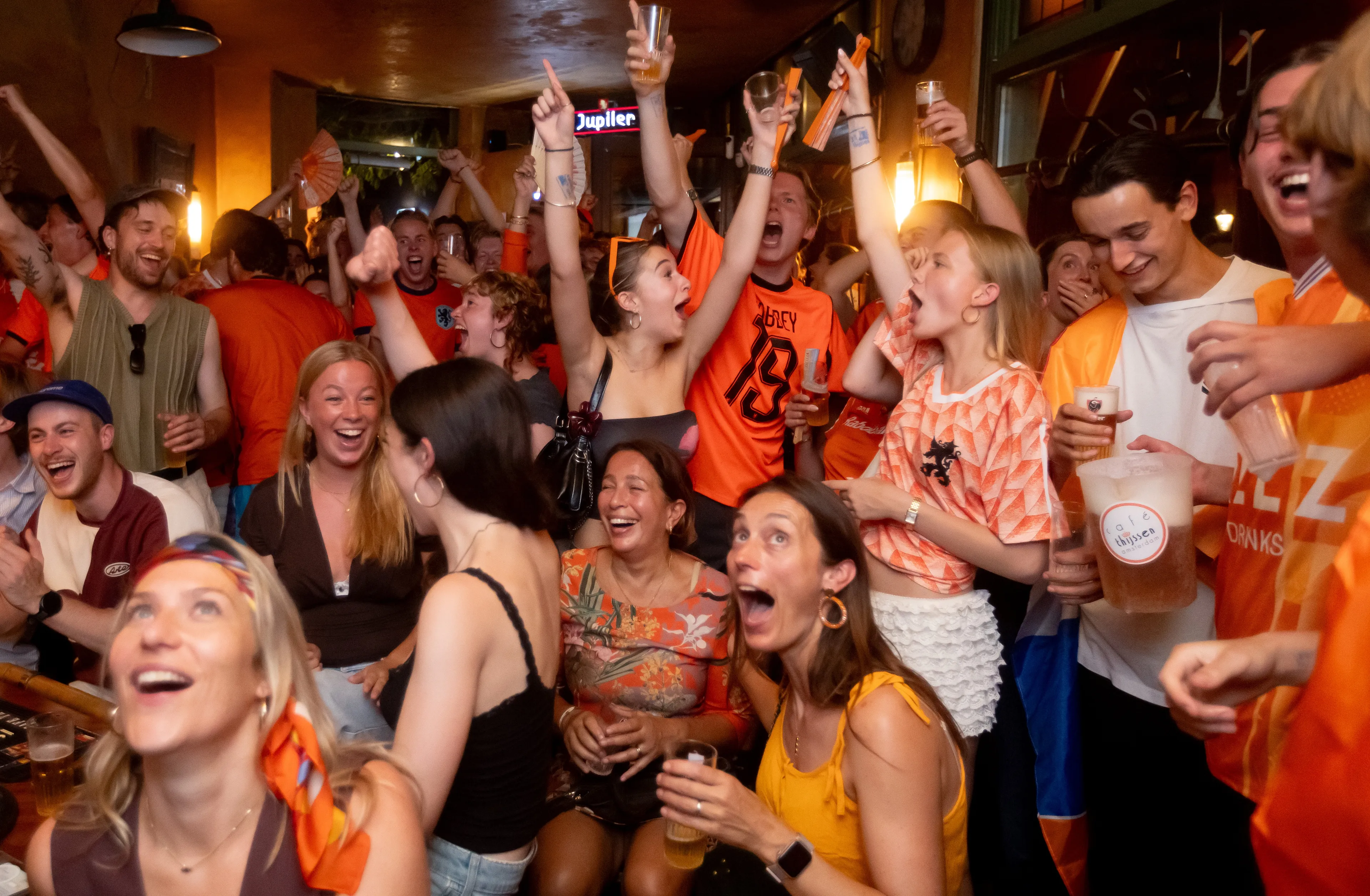 Grote steden alert op feest én onrust rond WK-wedstrijd Nederland-Marokko