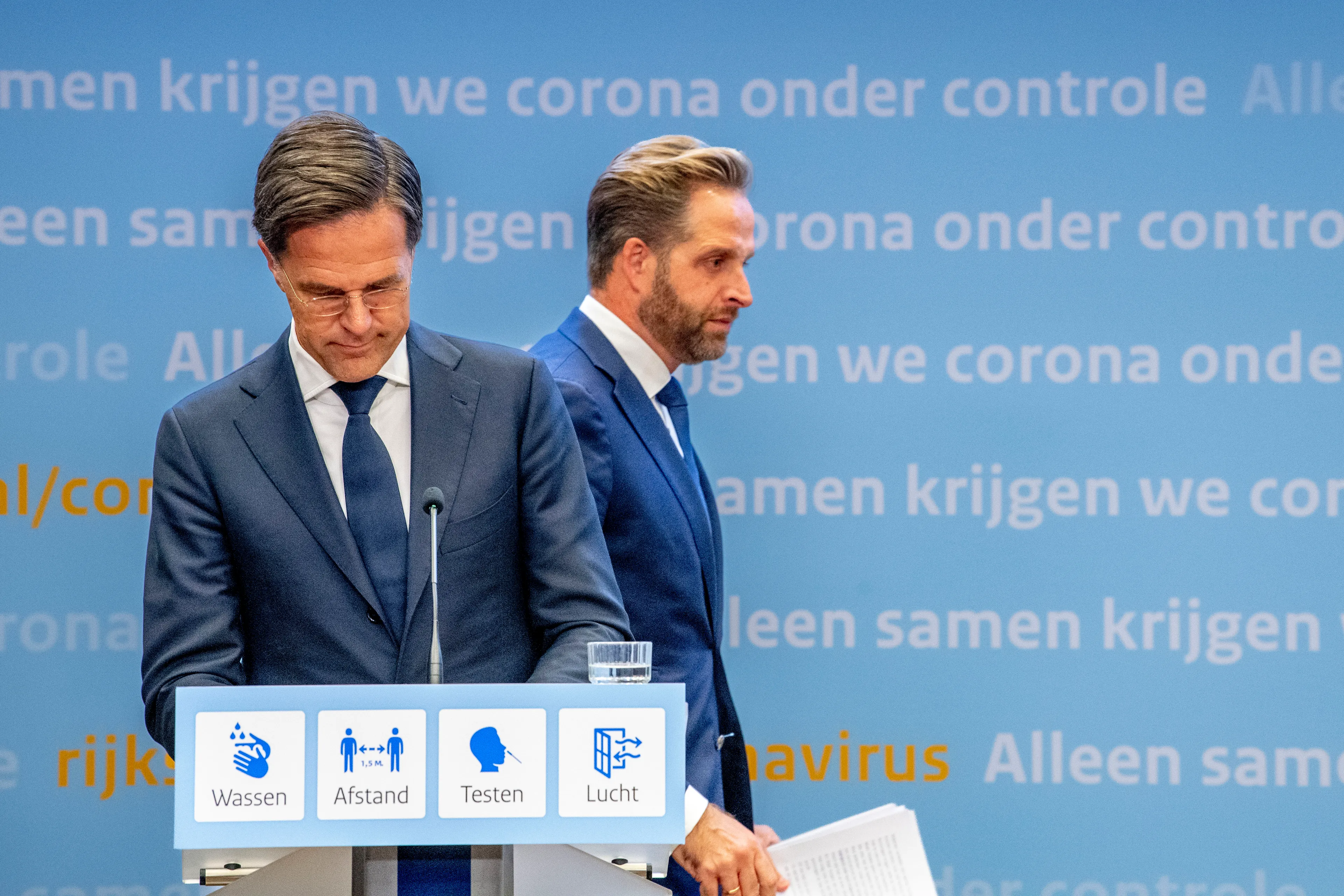 OMT adviseert lockdown van twee weken, kabinet moet nog besluit nemen