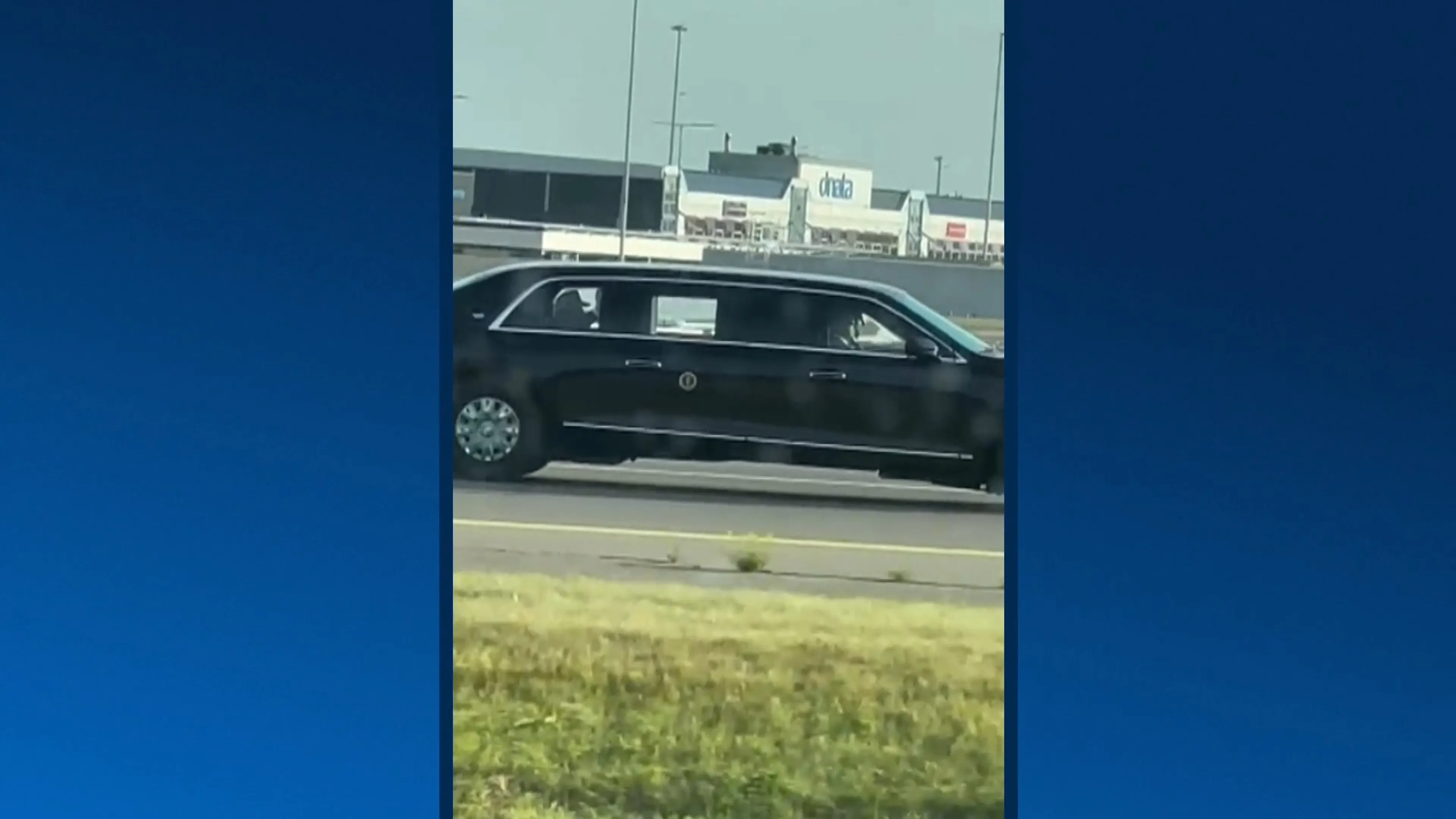 Nederlandse automobilisten flippen als ze onderweg Trump in de auto zien rijden