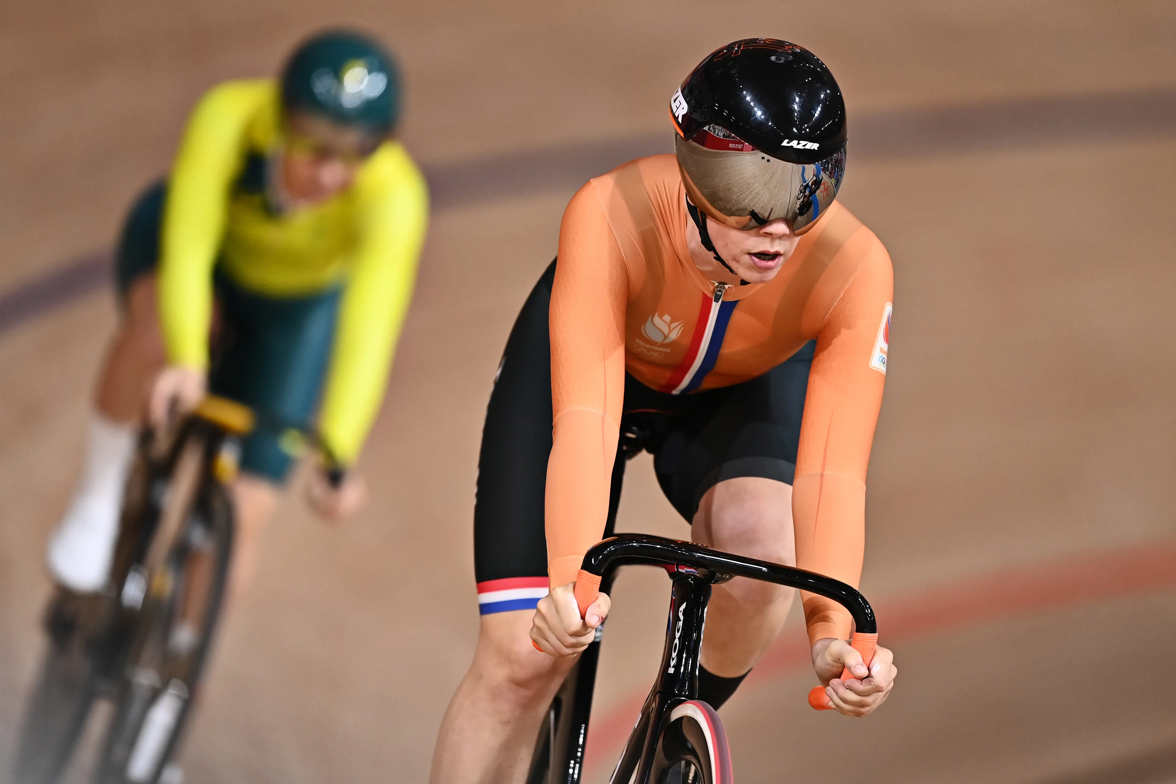 Dat is 7! Baanrenster Shanne Braspennincx verovert gouden plak op onderdeel keirin