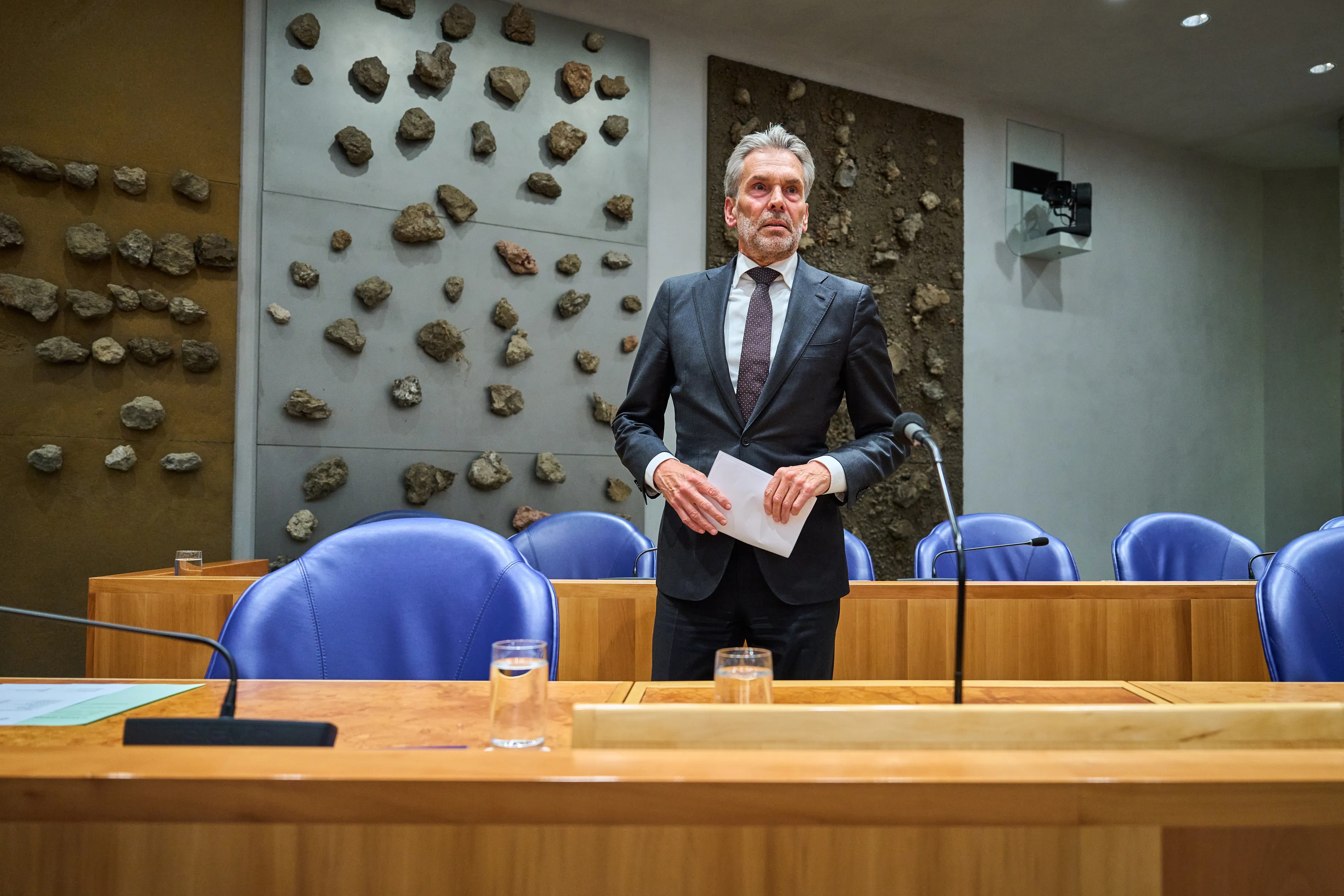 Schoof niet naar Oekraïne door kabinetscrisis, woensdag debat over vertrek NSC