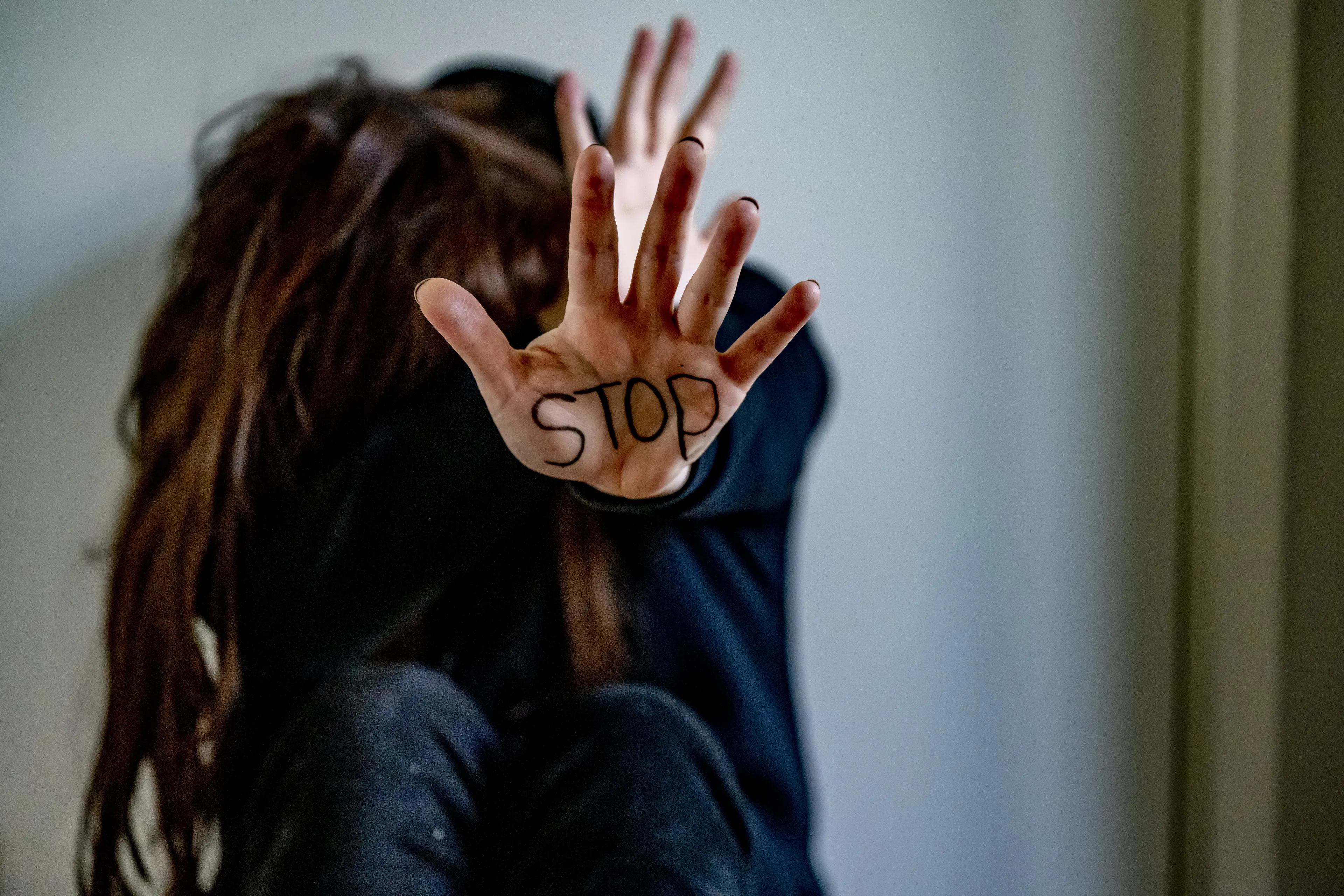 Man bekent online misbruik, 200 slachtoffers in grote sextortionzaak