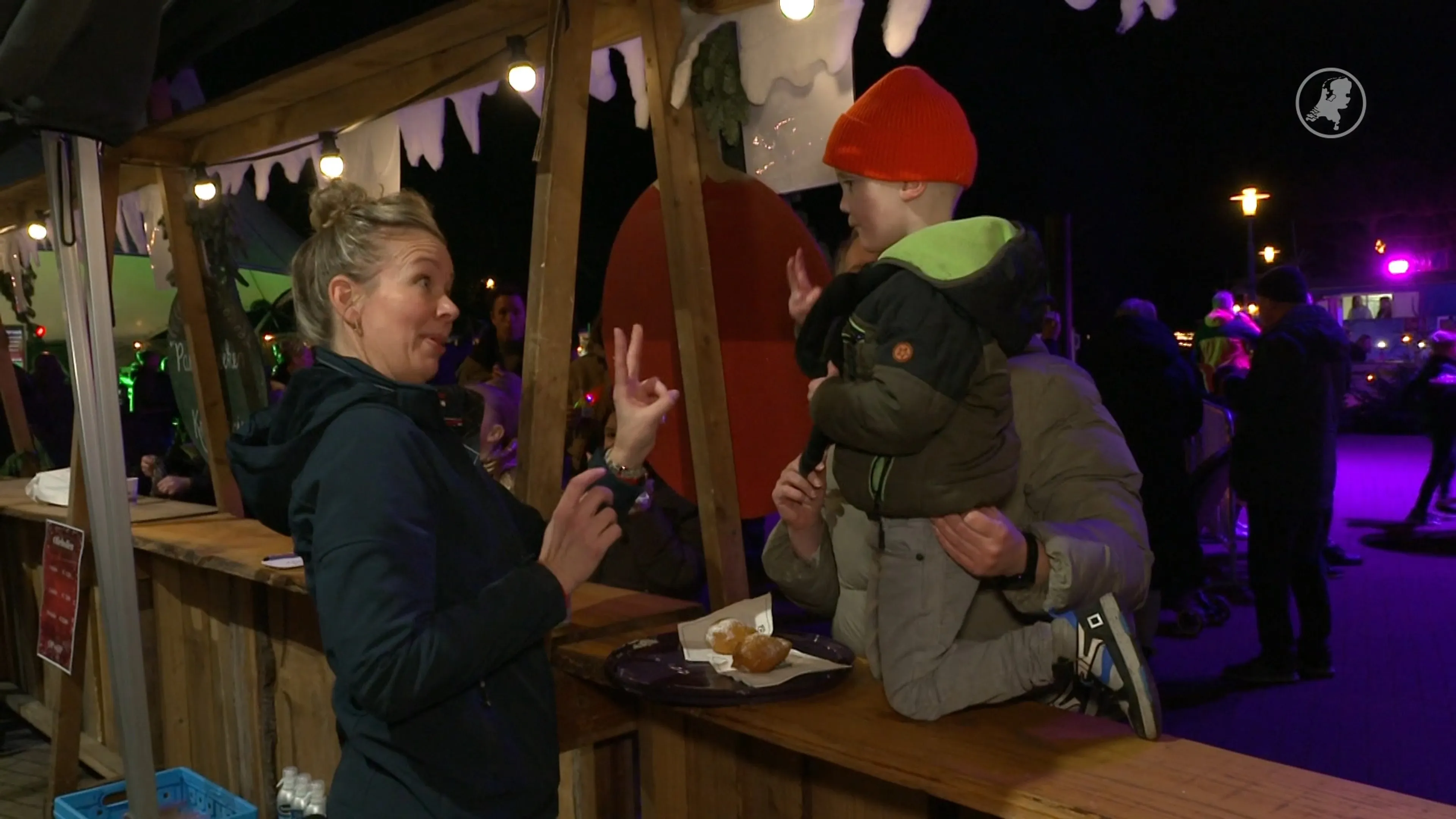 Heel Hengevelde leert gebarentaal voor 4-jarige Gijs
