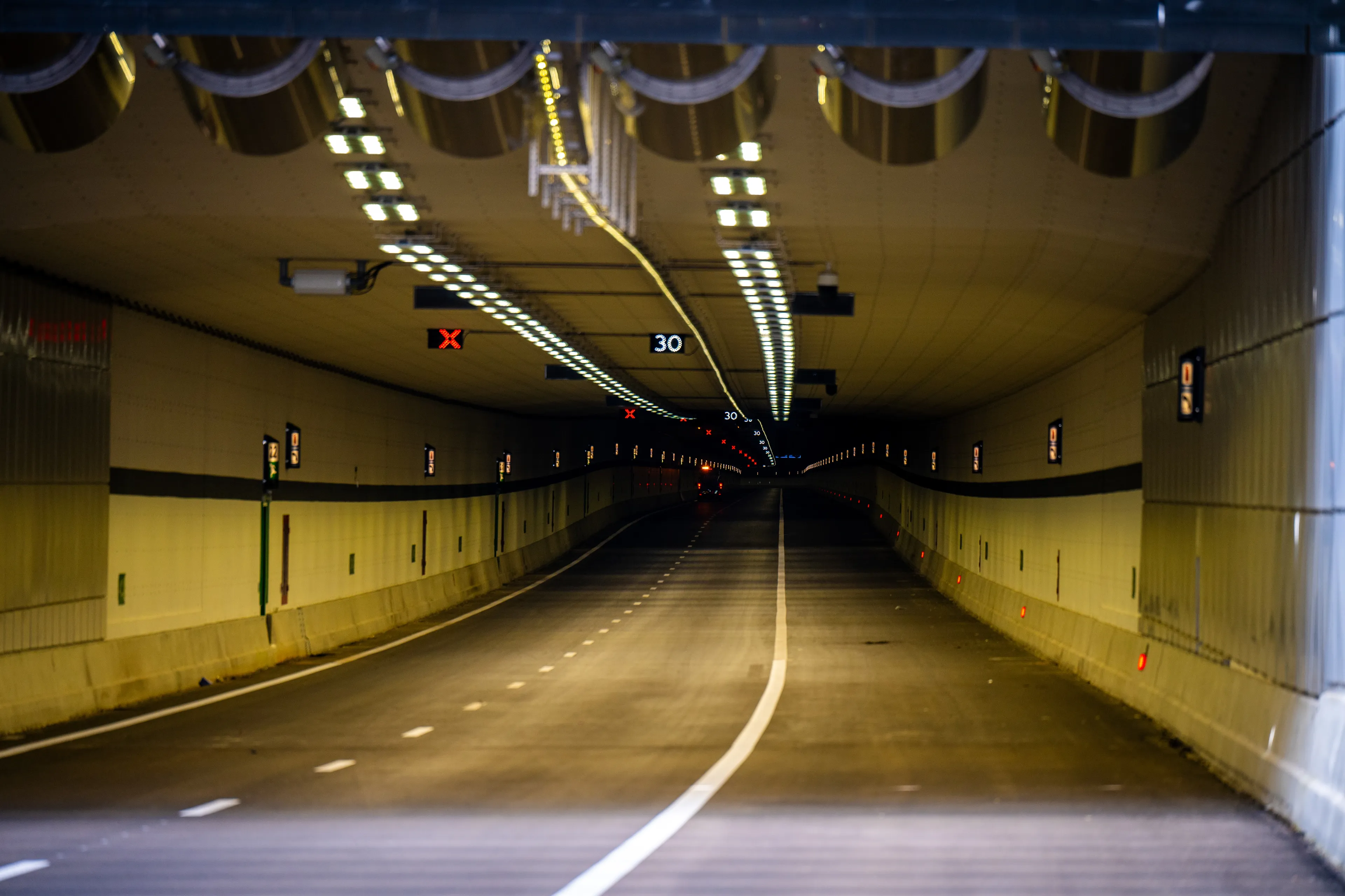 Rottemerentunnel bij Rotterdam weer open na storing