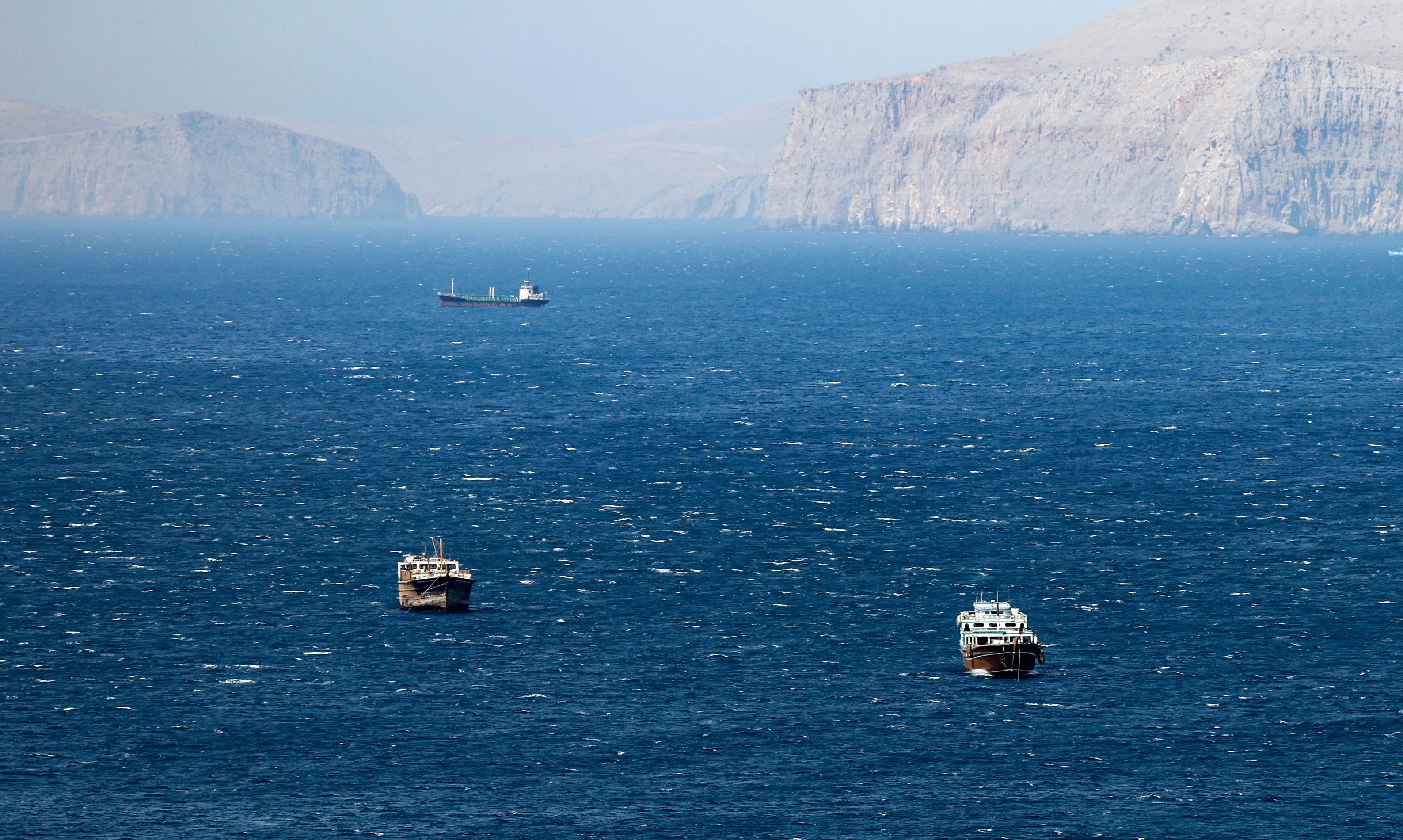 Het was een leuke 24 uur: Iran sluit Straat van Hormuz weer