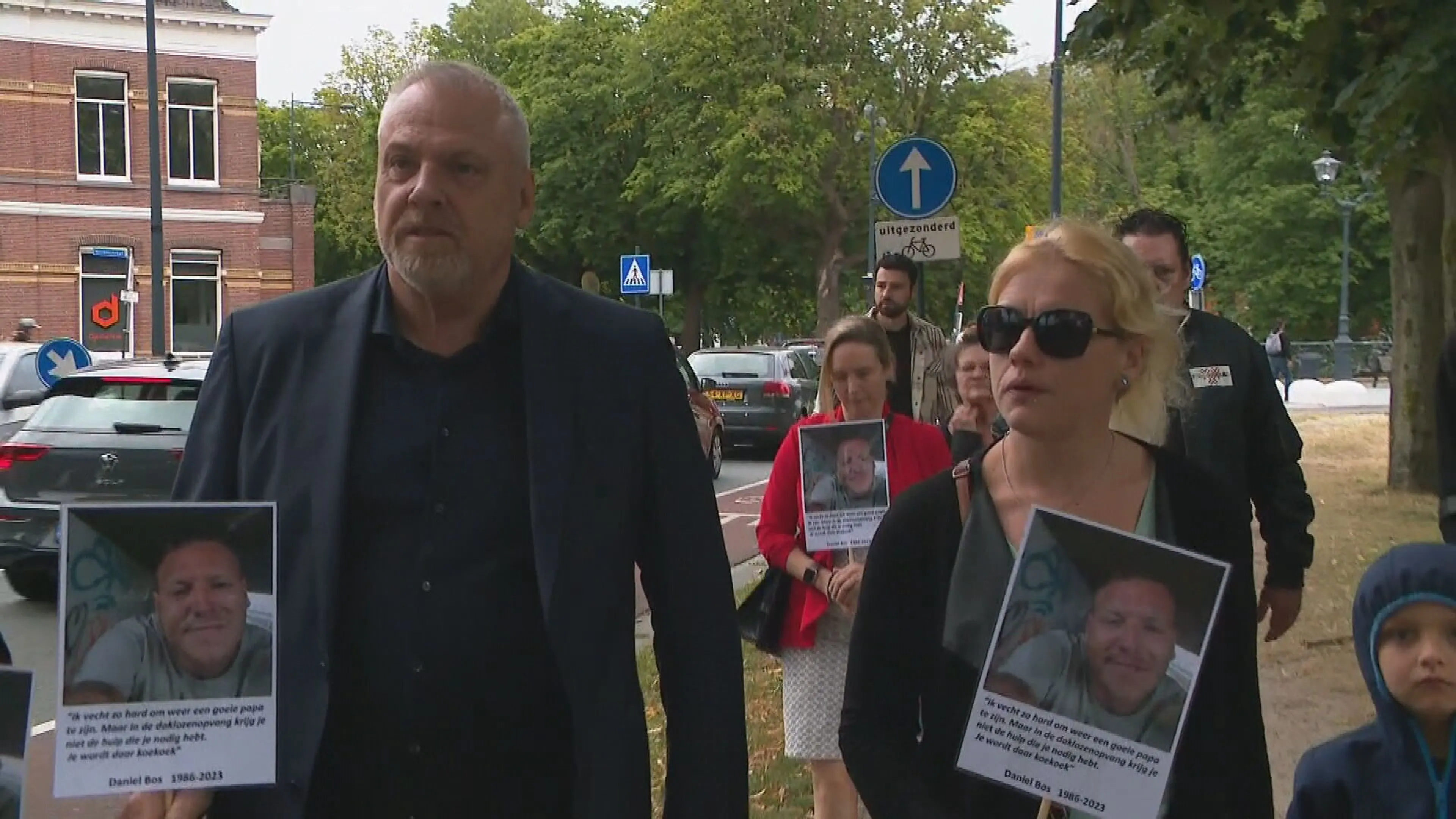 Overleden Daniel (37) laat vier kinderen achter, nabestaanden lopen stille tocht