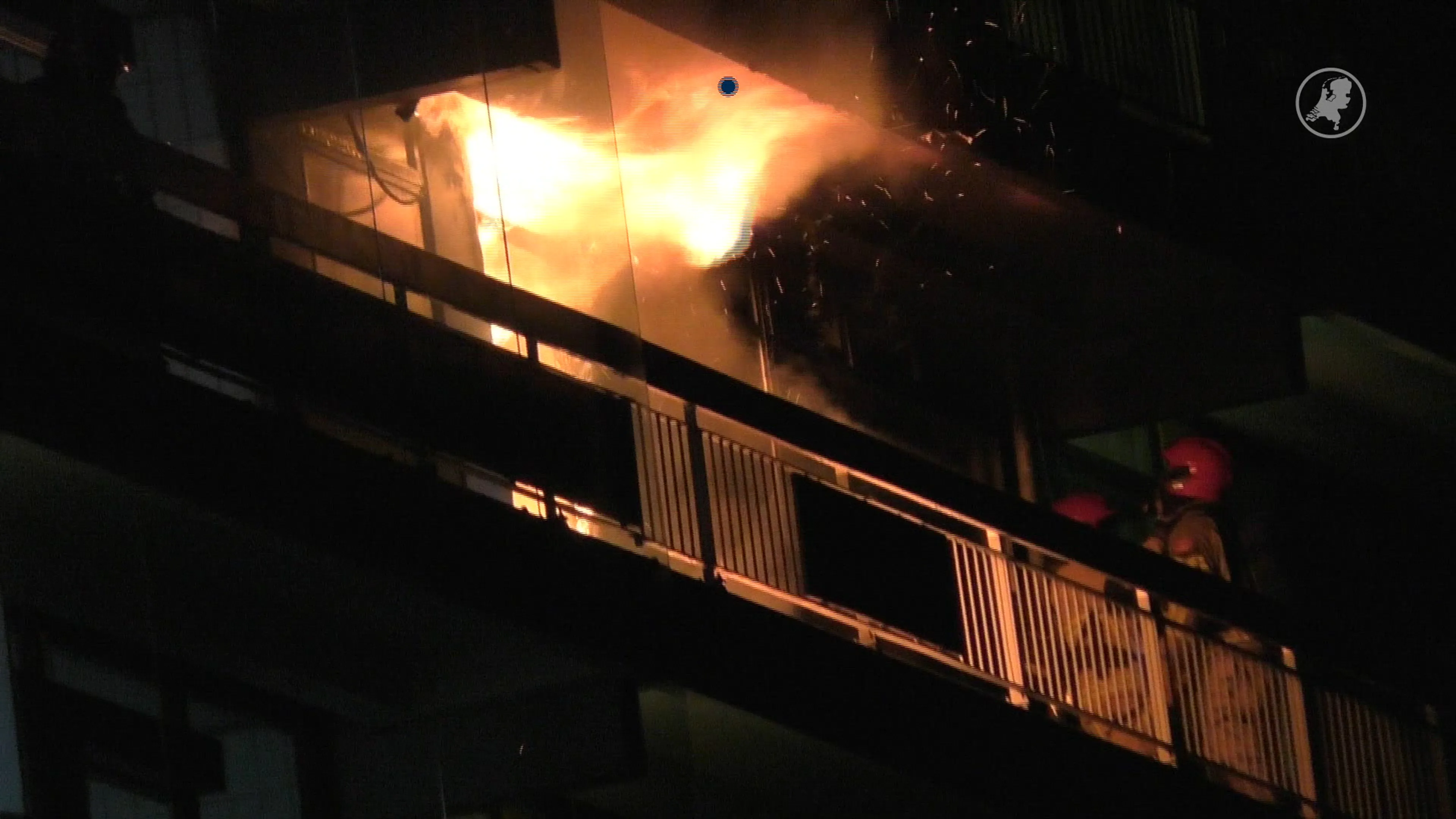 Brand in flat Zaandam, omringende woningen ontruimd