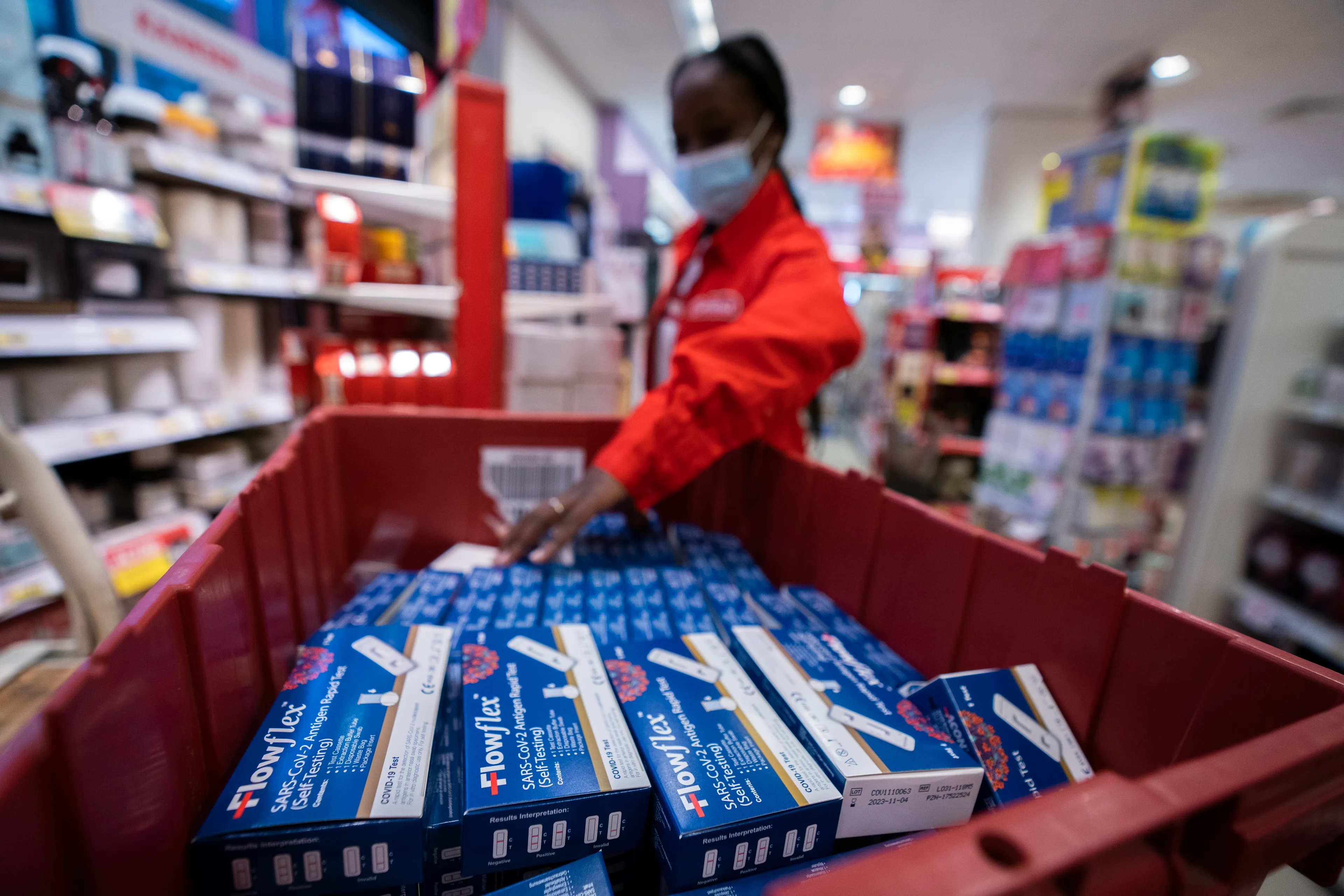 CBD: tegen sinterklaasweekend coronazelftesten weer op voorraad