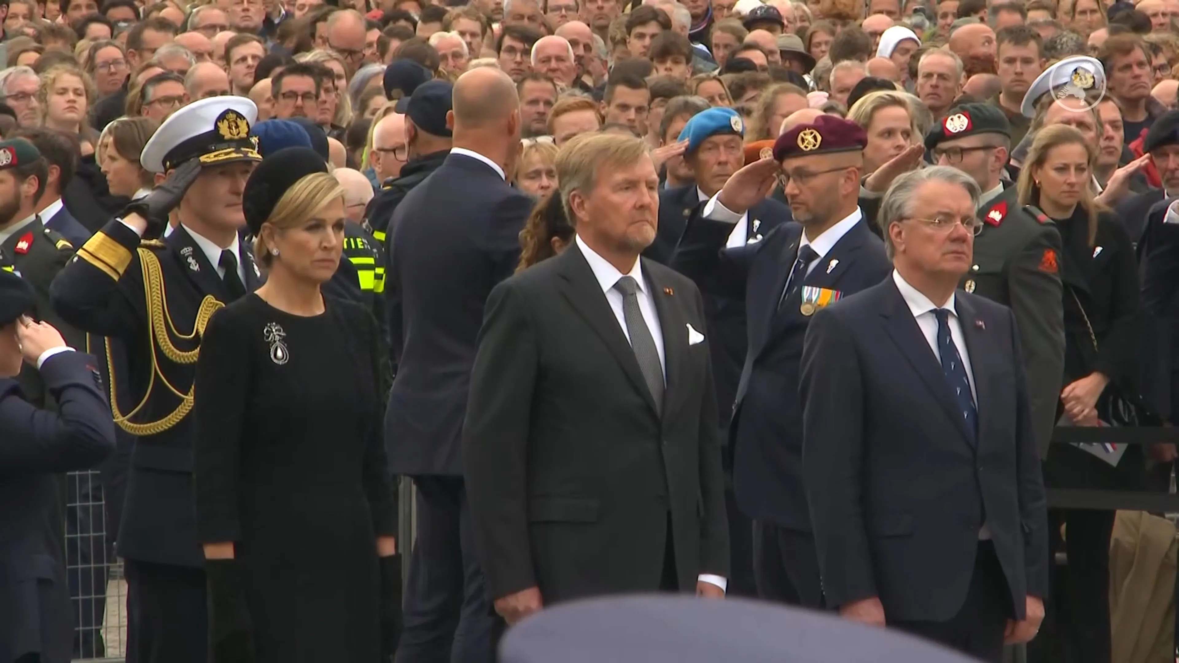 Nederland twee minuten stil tijdens Dodenherdenking