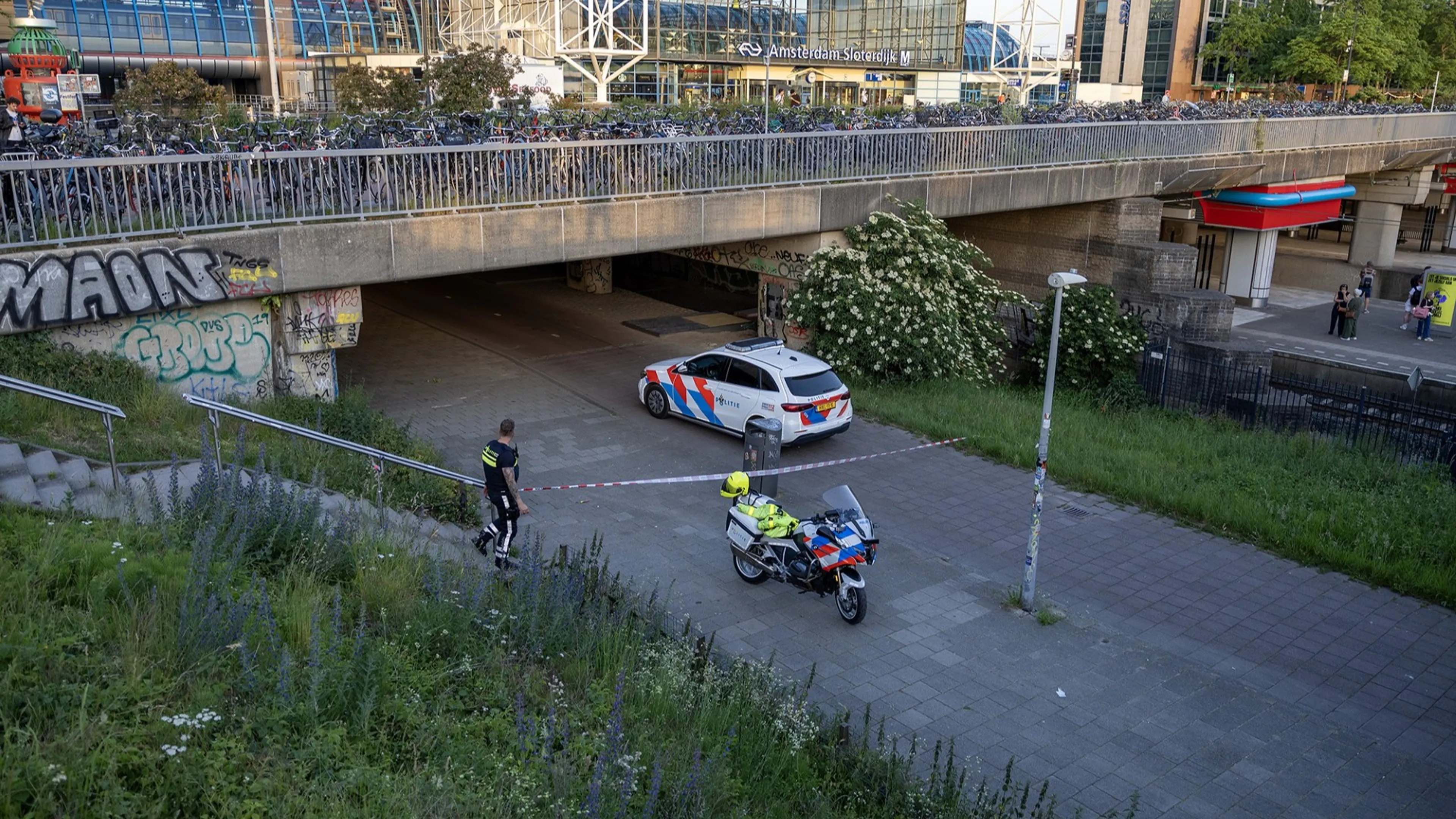 Drie gewonden bij steekpartij Amsterdam Sloterdijk 