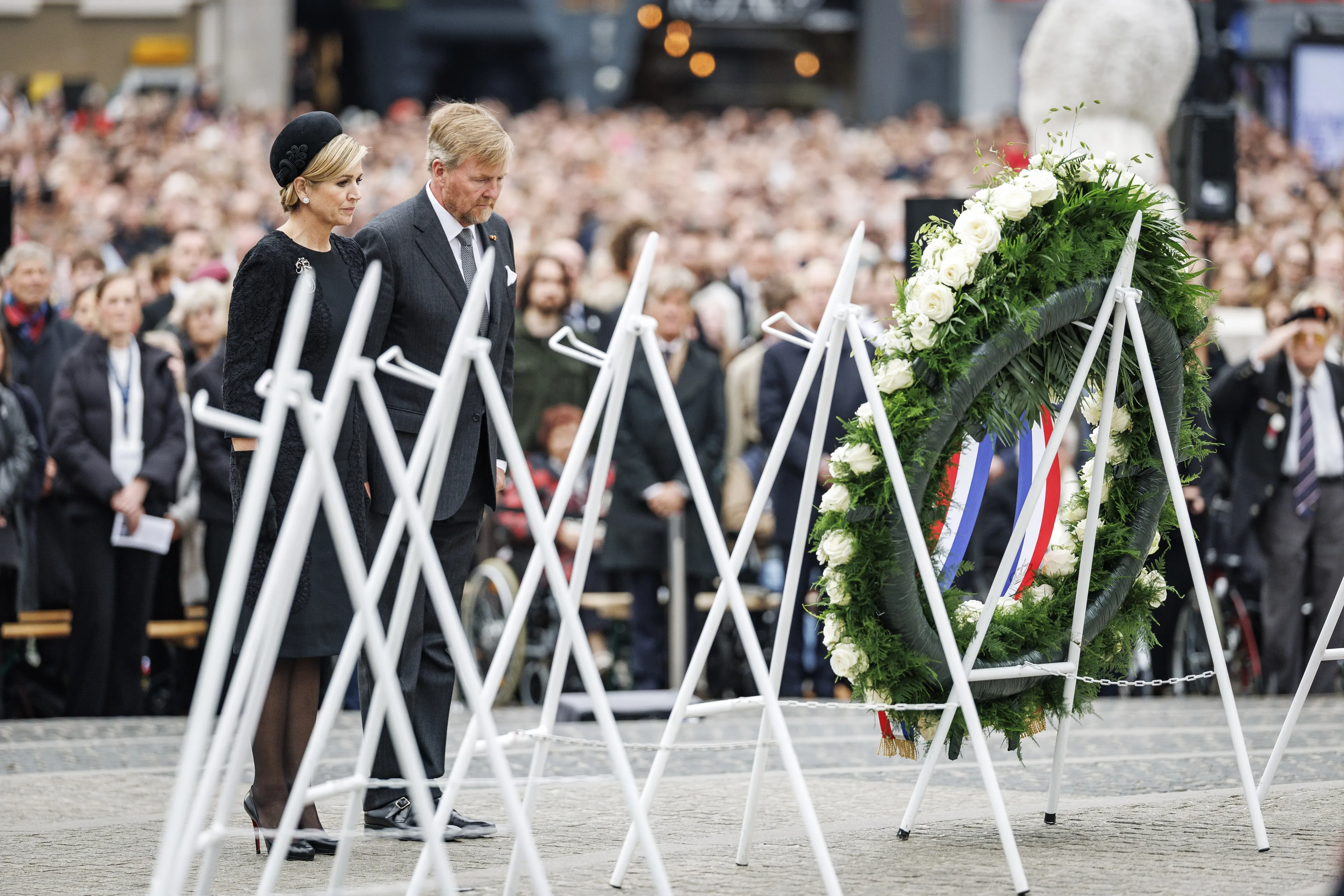 Heel Nederland twee minuten stil: zo verliep de herdenking