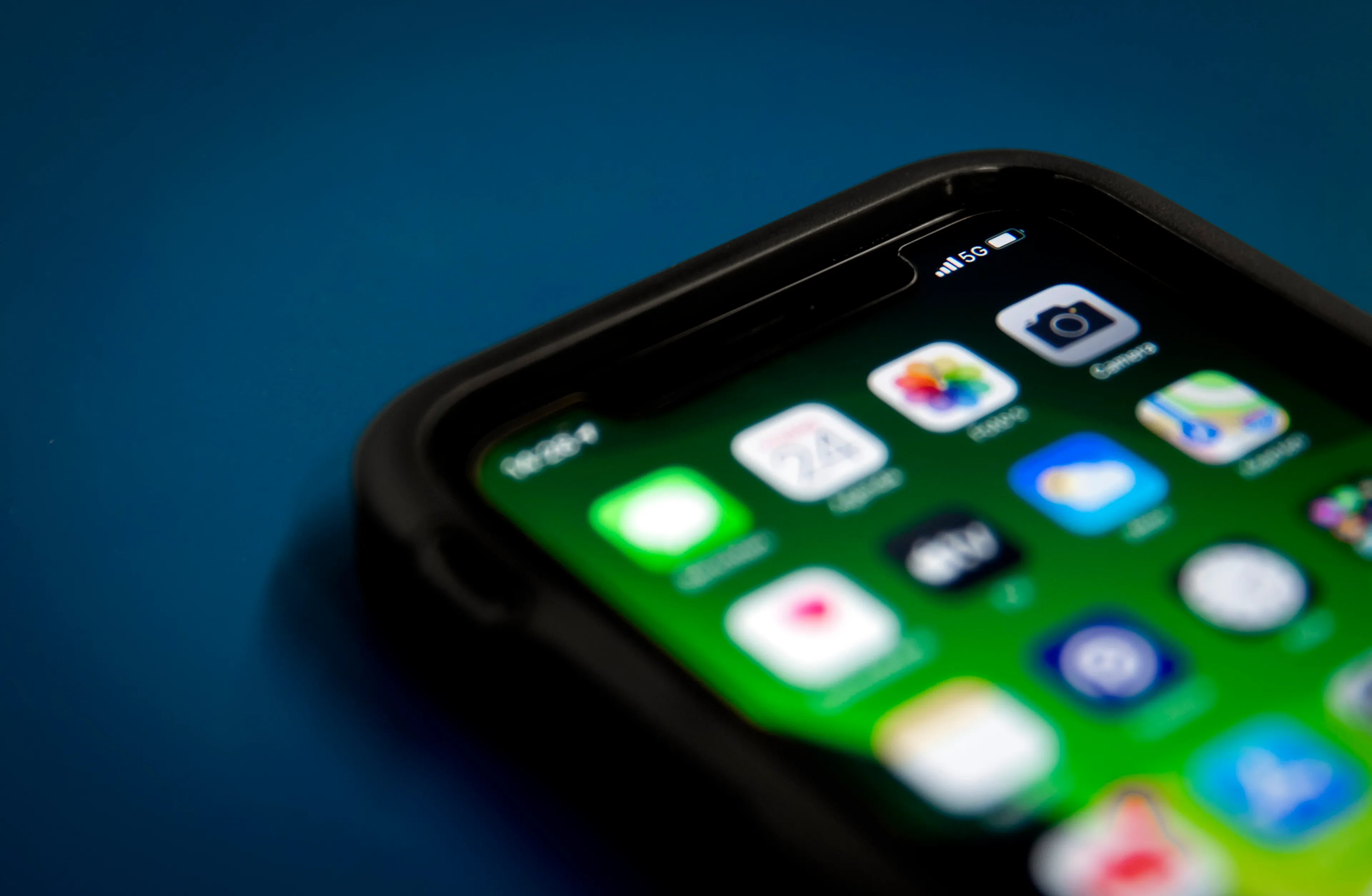 Ongeveer een op de vijf Nederlanders angstig voor straling mobiele netwerken
