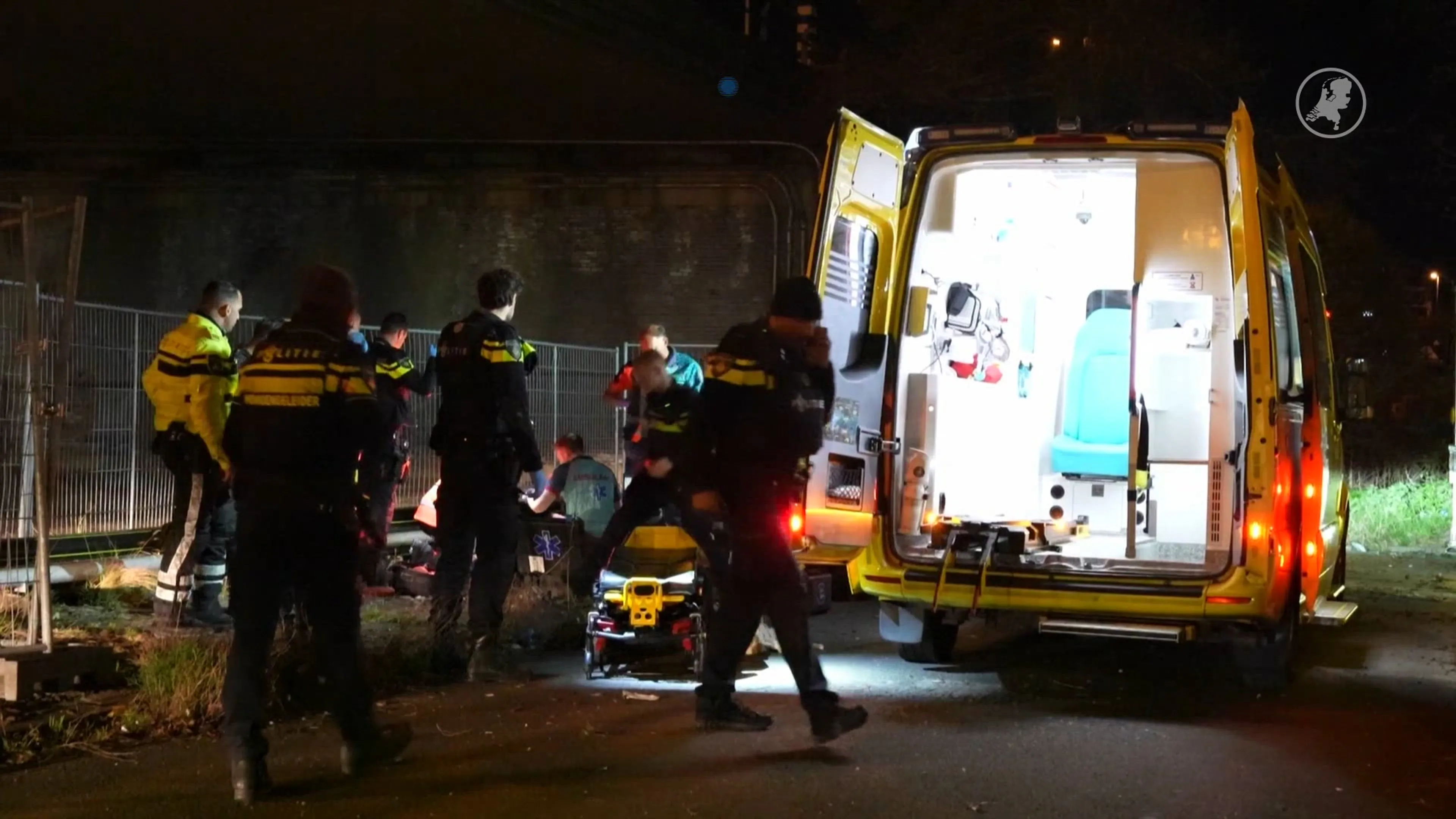 Ruzie na aanrijding op A20 loopt uit de hand: man springt van viaduct