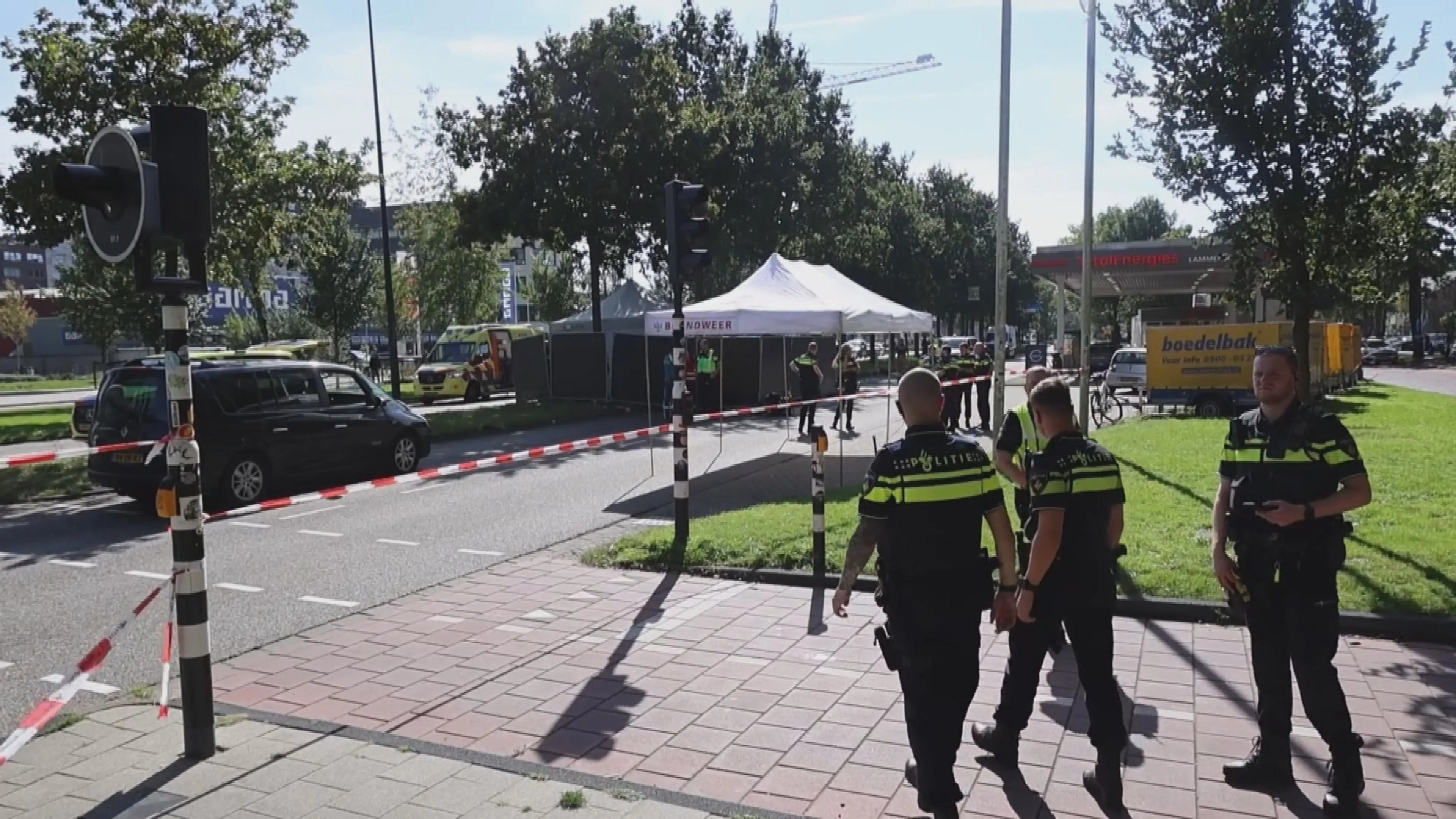 Tiener overlijdt bij ernstige aanrijding met auto in Leiden
