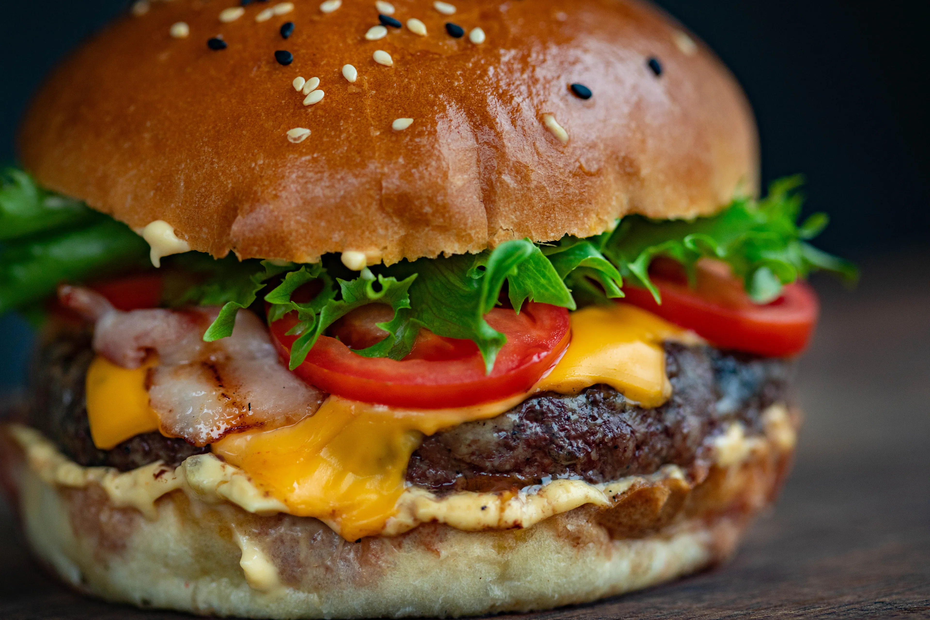 Trending #Burgeroorlog zorgt voor hilarische Twitterberichten