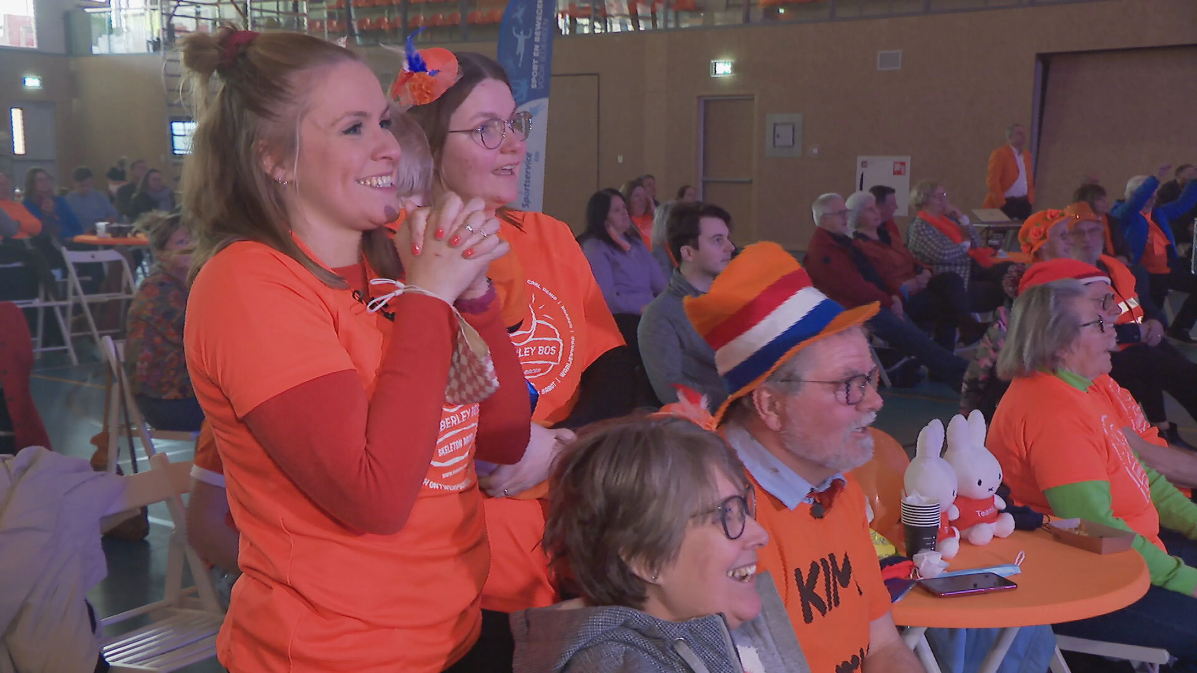 Familie en vrienden Kimberley Bos uitzinnig na historische medaille: 'Brons is voor ons goud'