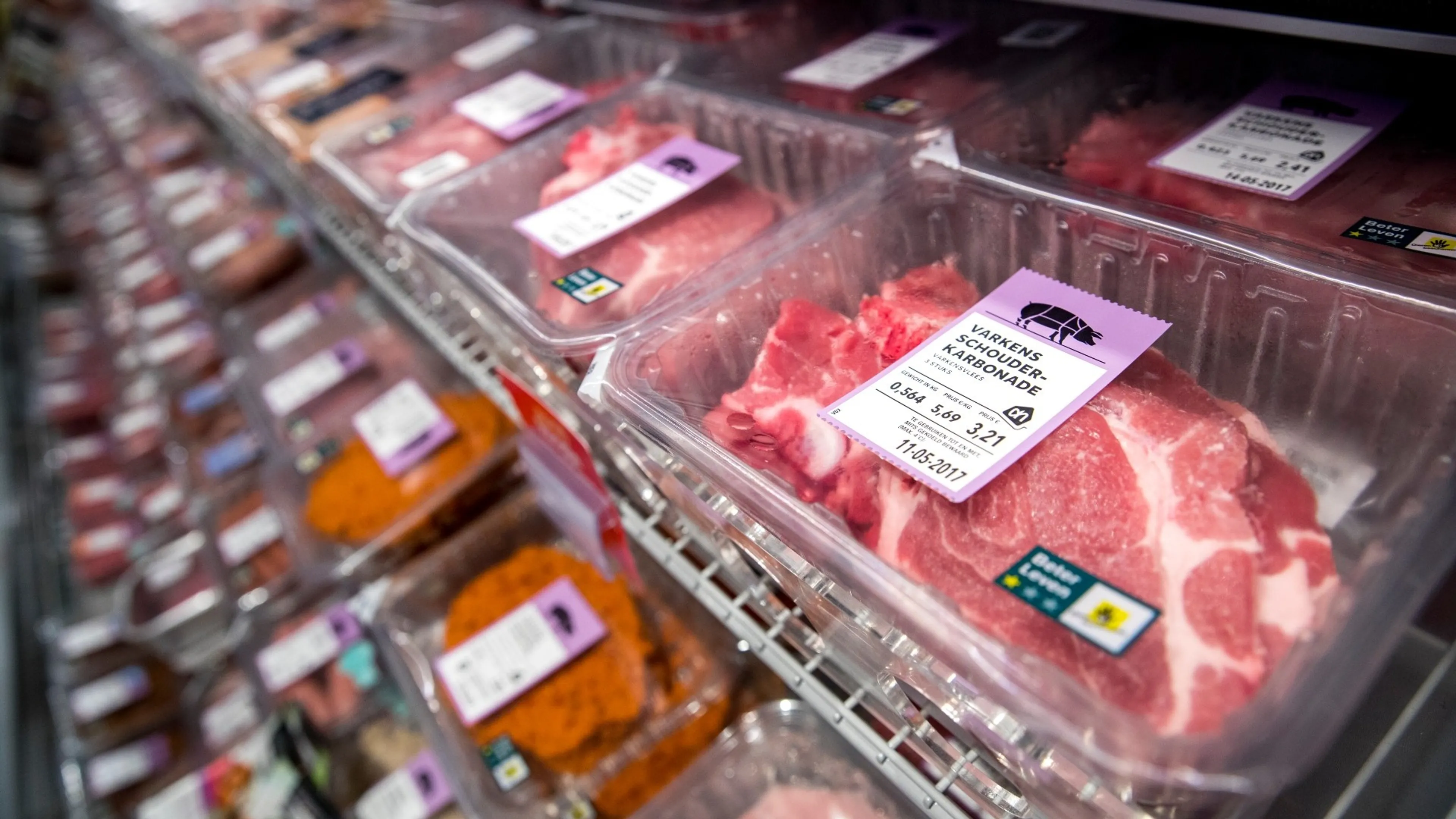 'Minder vleeswaren en vers vlees verkocht in supermarkten'
