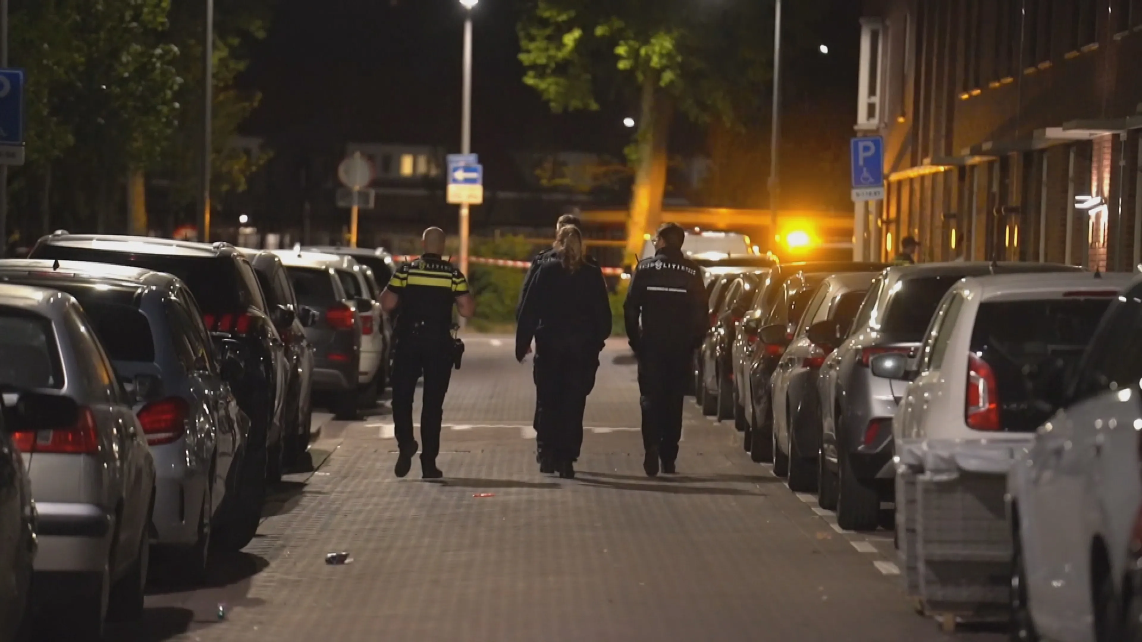 Steekpartij in Rotterdam-Charlois: twee gewonden, tiener aangehouden