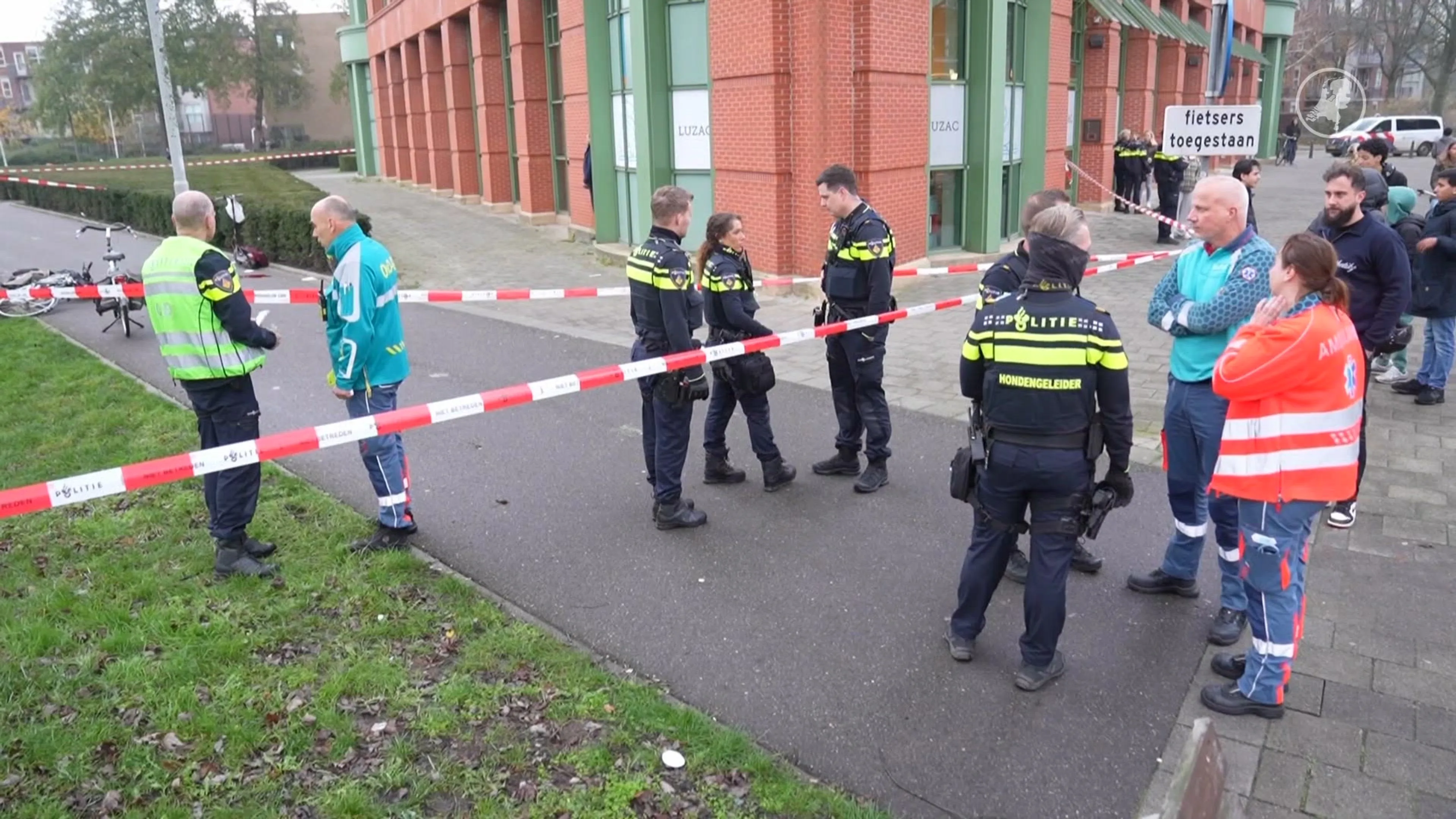 Jongen (16) zwaargewond geraakt bij steekpartij in Rotterdam