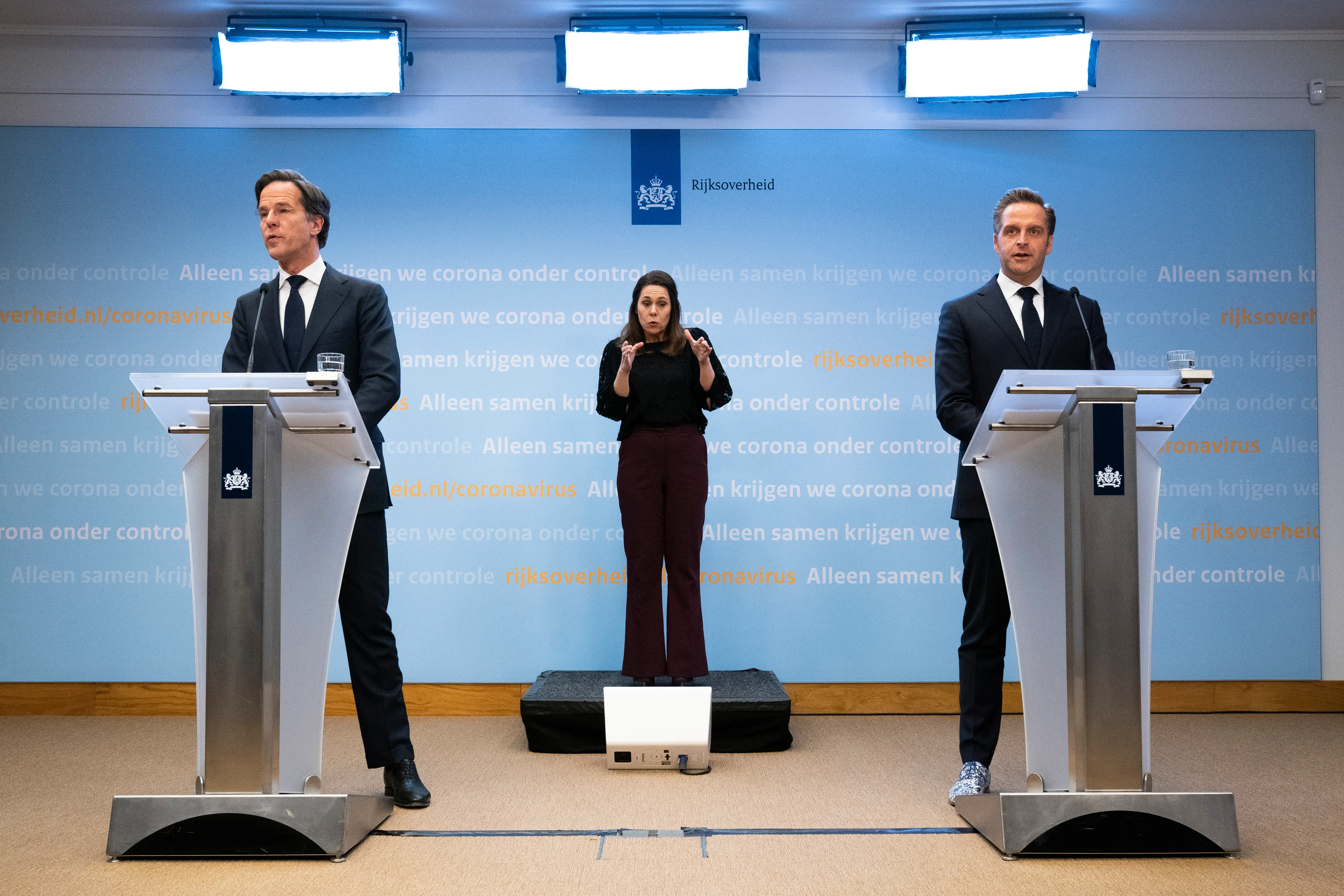 AFGELOPEN: Nieuwe coronapersconferentie met sombere boodschap