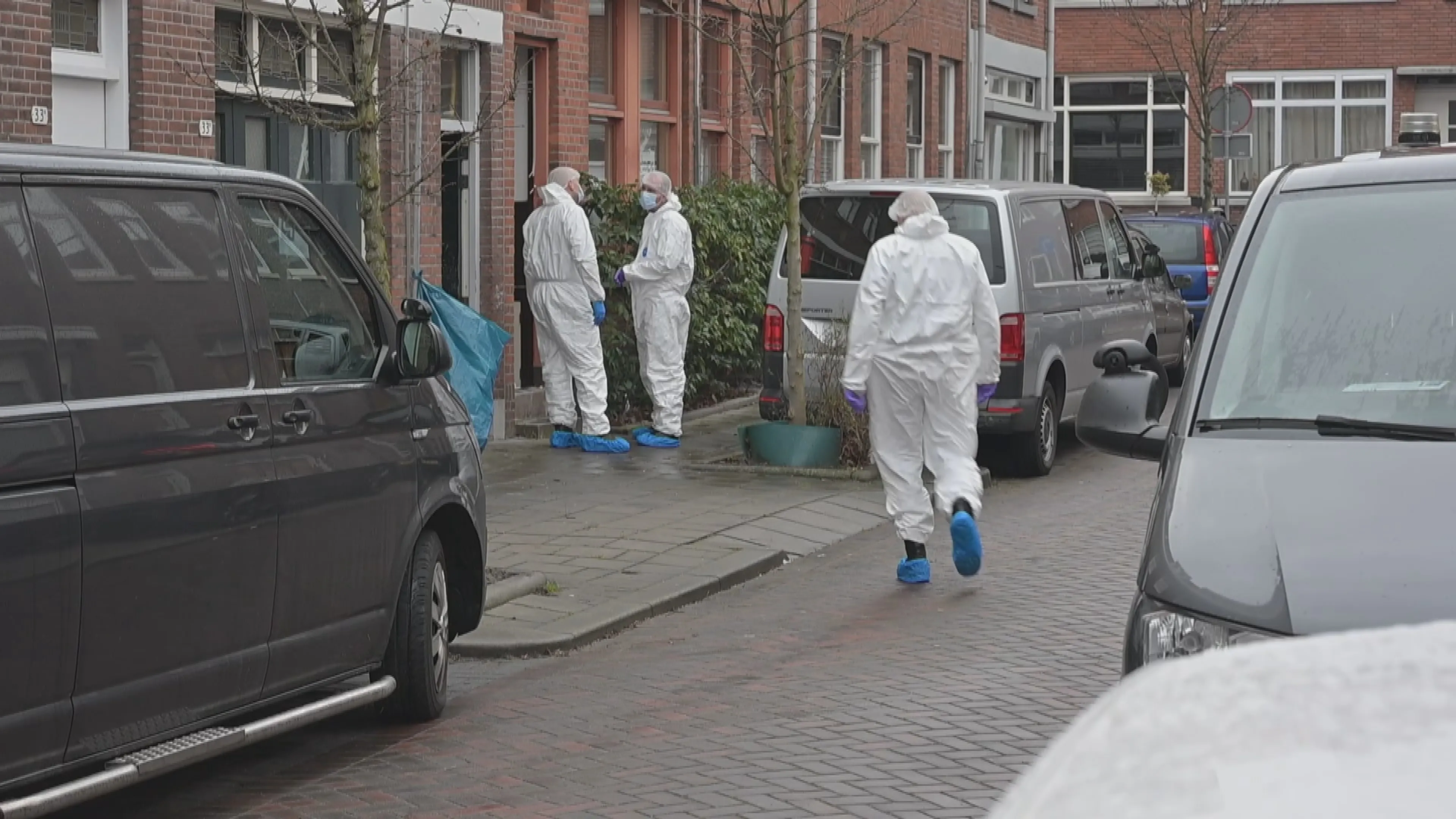 Dode man (49) 'onder verdachte omstandigheden' gevonden in woning Schiedam