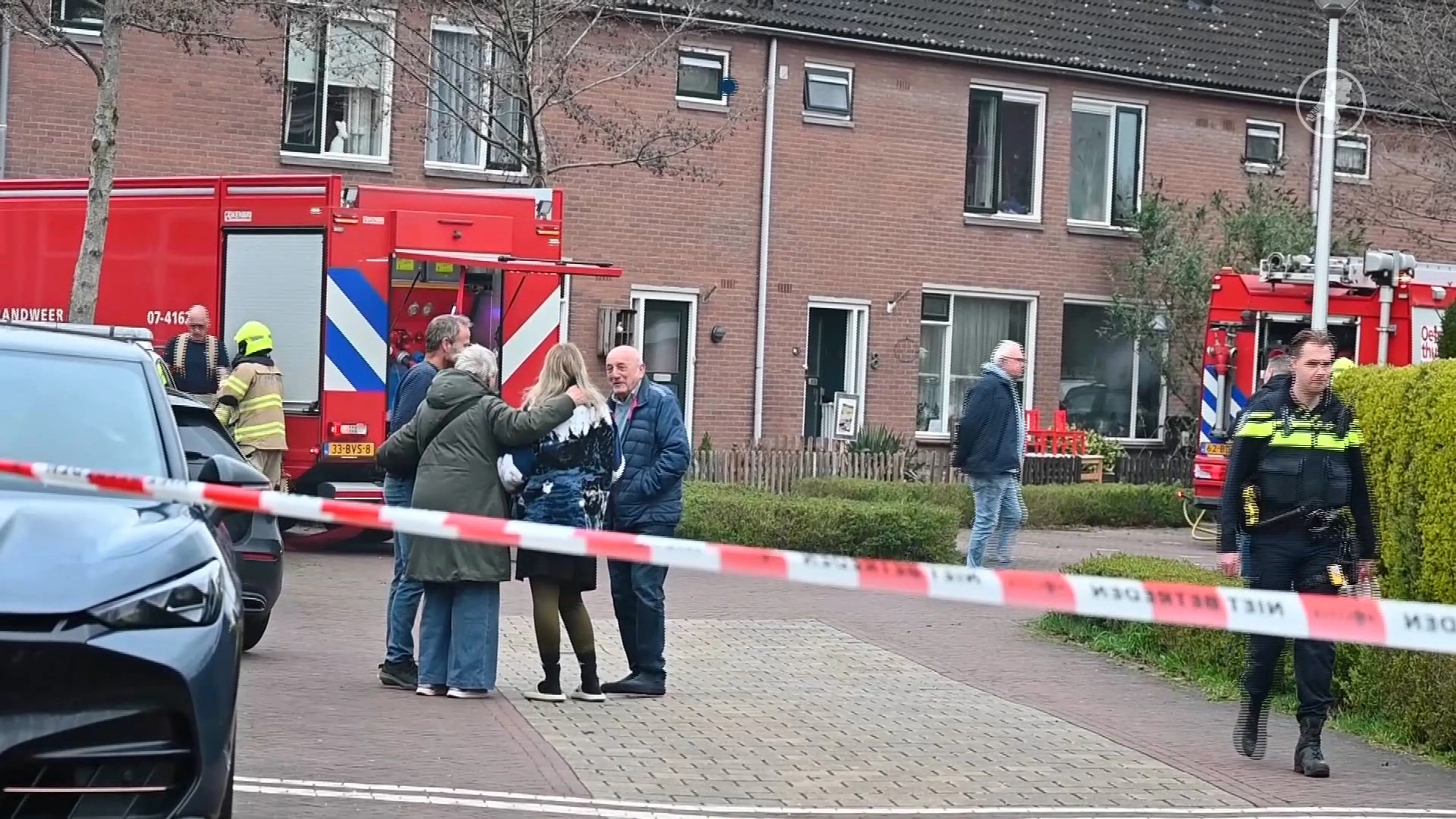 Brandweer redt honden en schildpadden bij uitslaande woningbrand in Driel