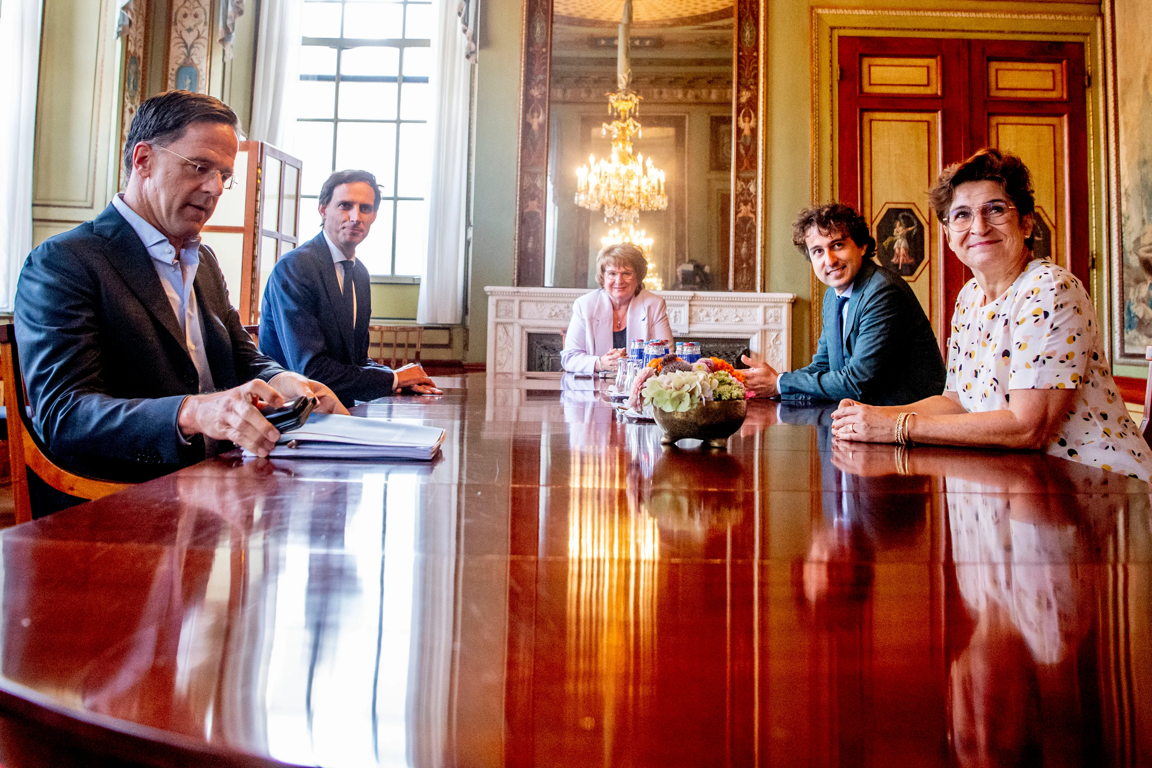 Links blok overlegt met Rutte en Hoekstra bij informateur
