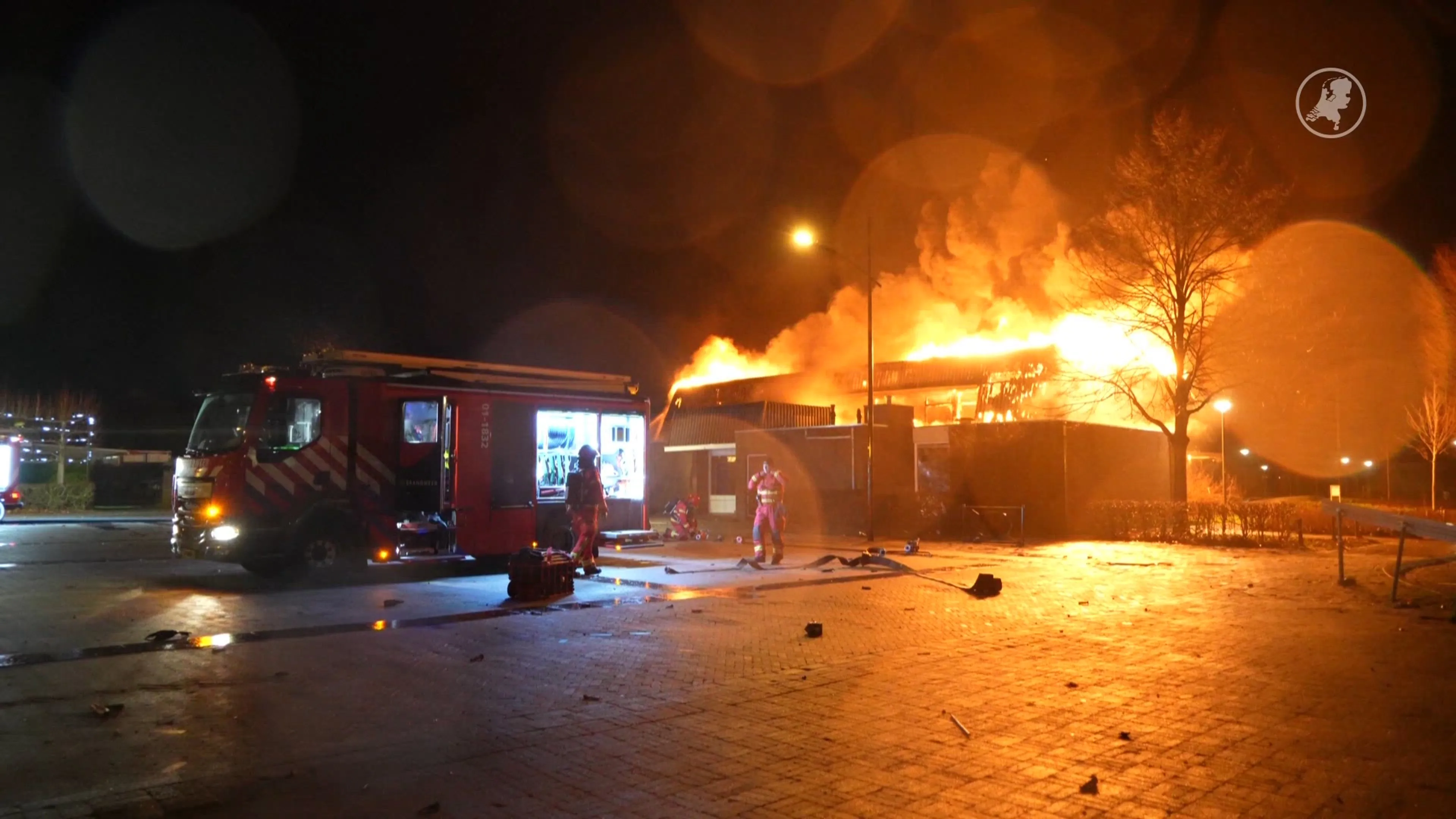 Grote brand in sporthal Bedum