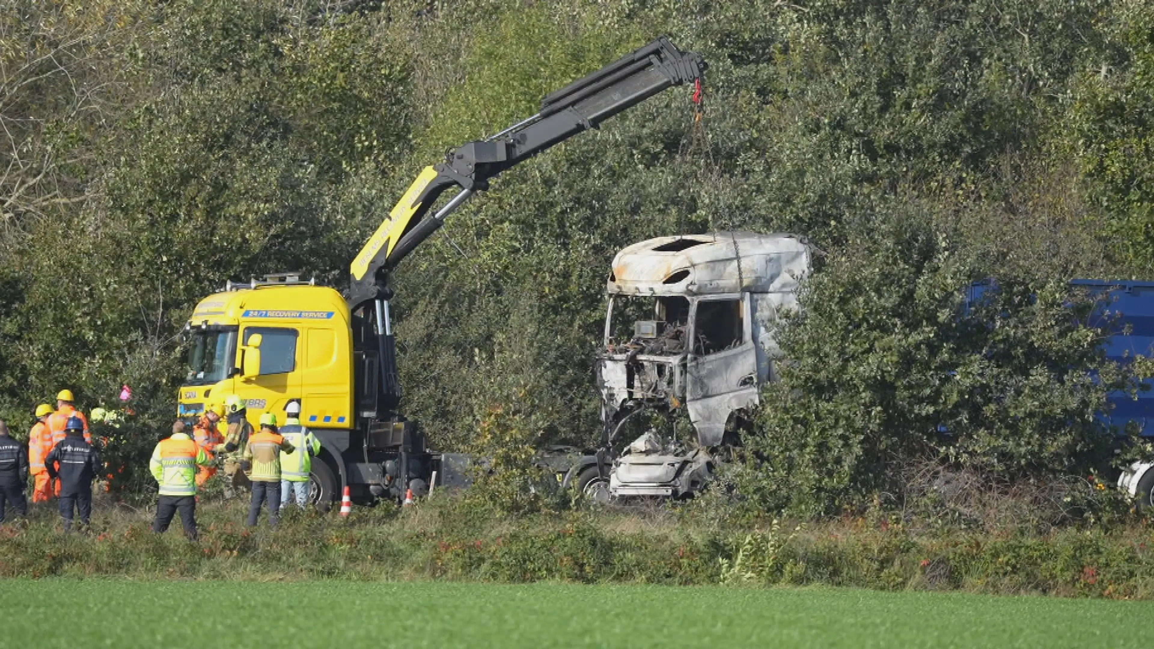 Automobilist omgekomen na frontale botsing met vrachtwagen op N260 bij Gilze