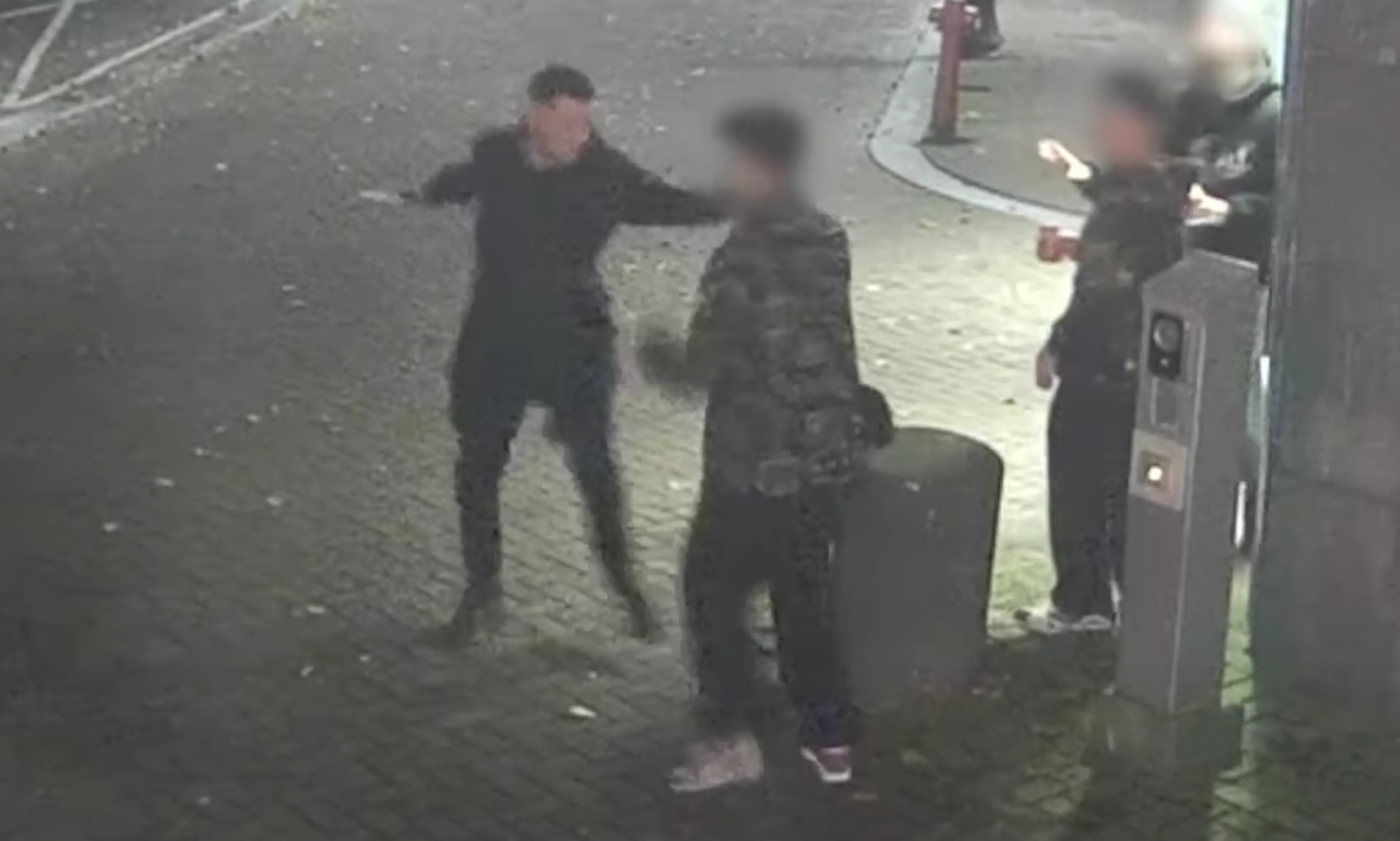 Politie deelt heftige beelden van steekpartij om sigaret 
