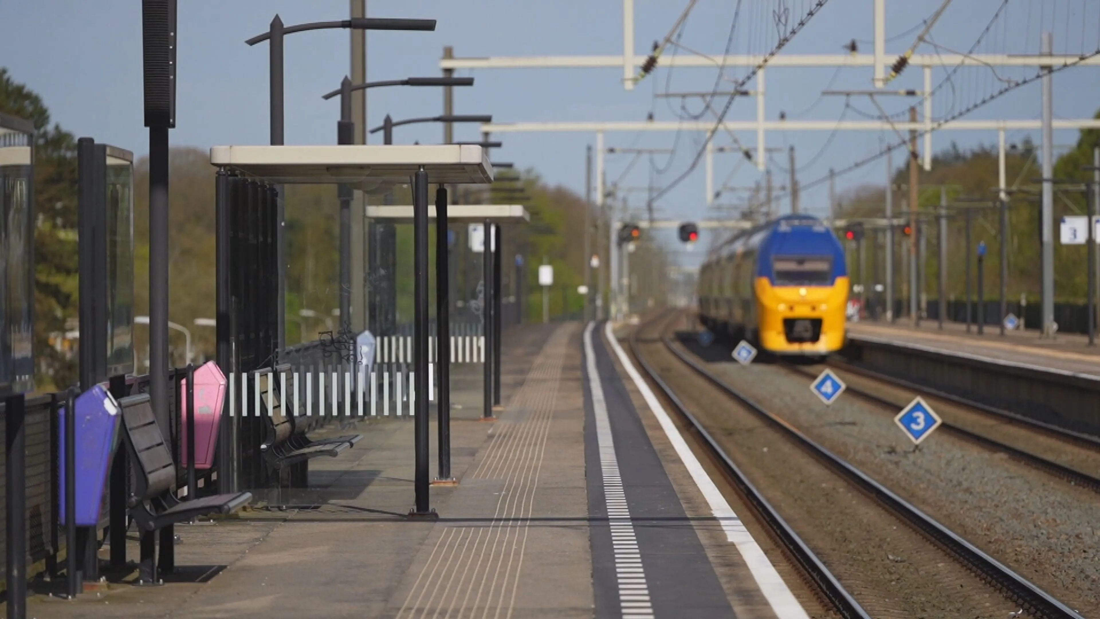Man (21) overleden na aanrijding met trein in Eindhoven