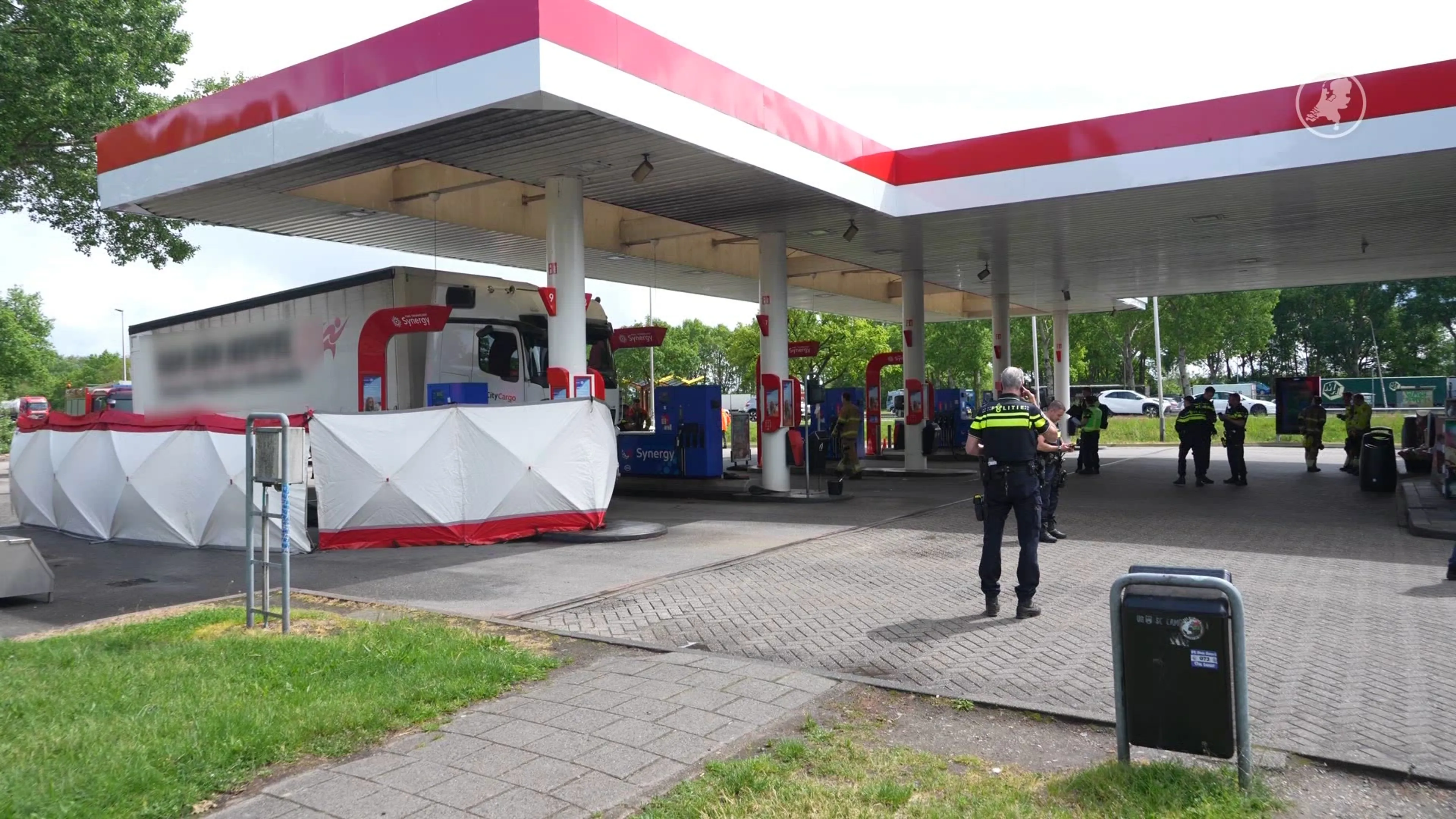Aanrijding met vrachtwagen bij A50 tankstation