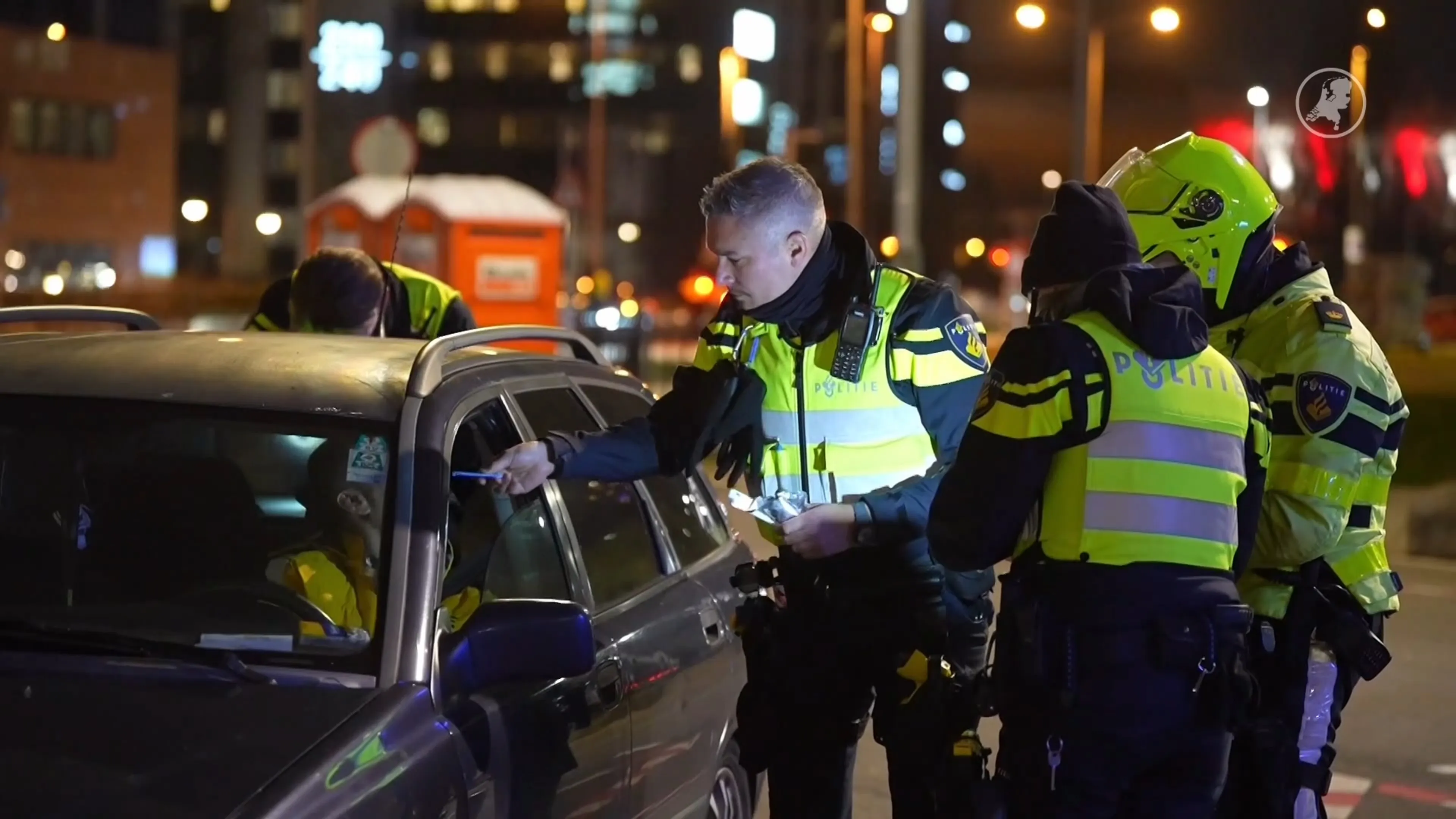 Politie houdt grote alcohol- en drugscontrole in Eindhoven