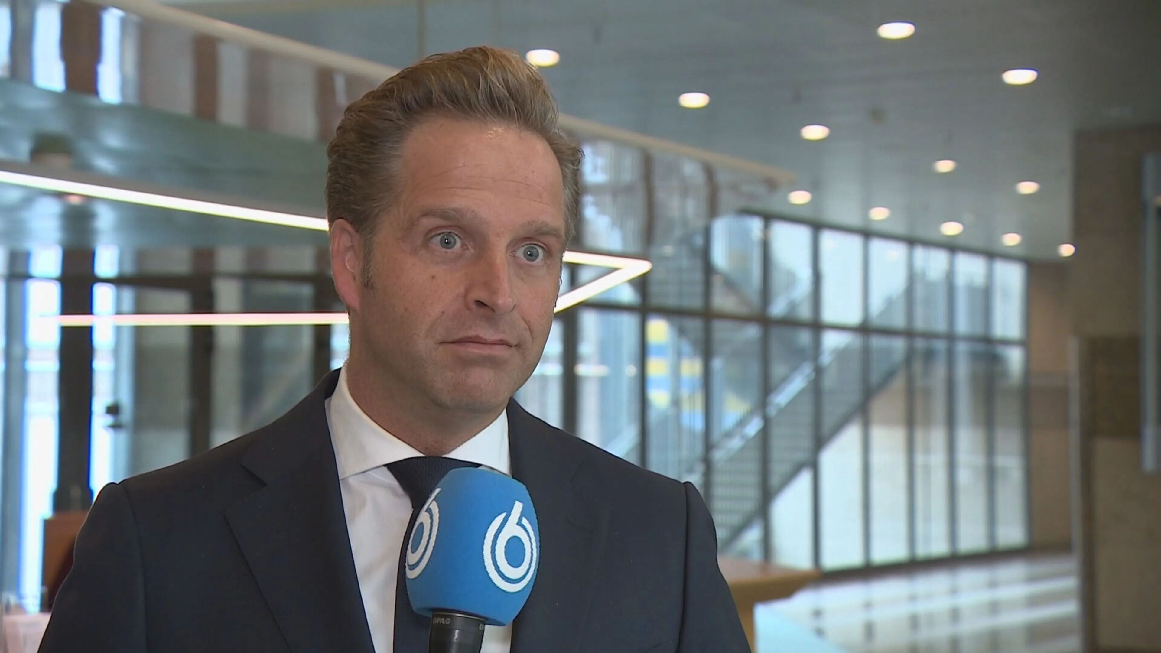 De Jonge tevreden over komst coronasneltest: 'Zou gamechanger kunnen zijn'