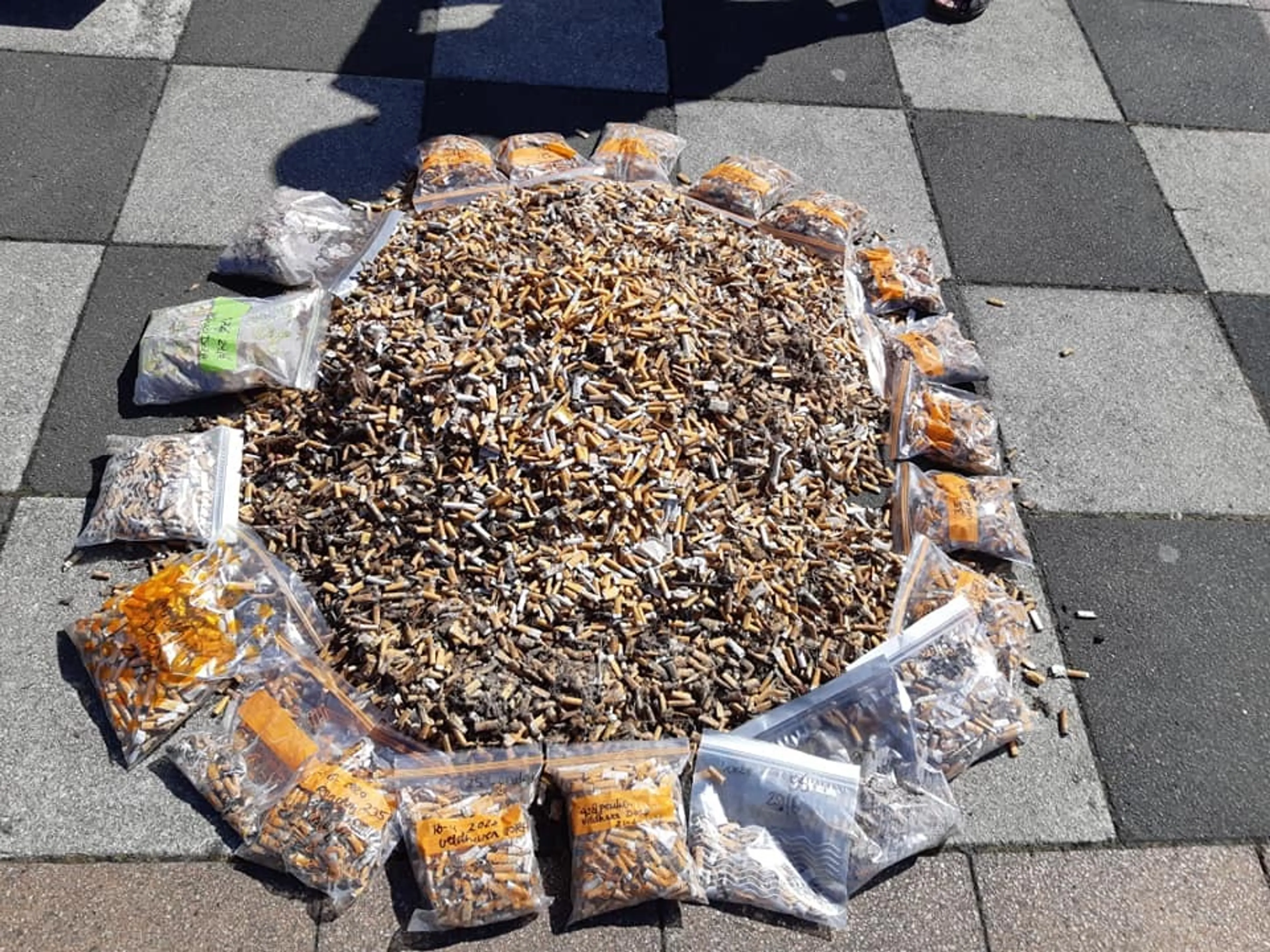 Ruim half miljoen peuken geraapt, roep om filterverbod neemt toe