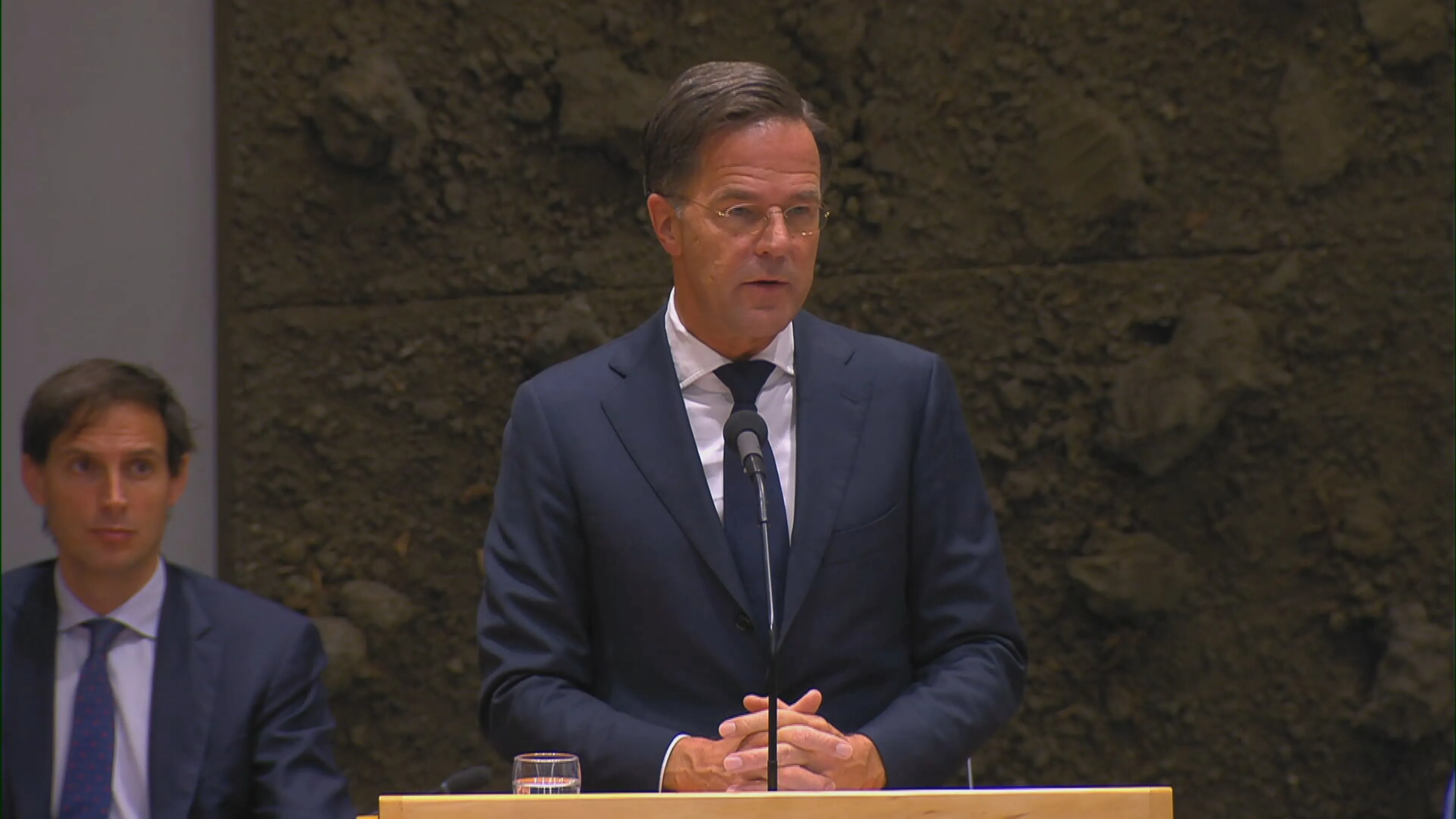 Rutte is voorstander van minister voor volkshuisvesting