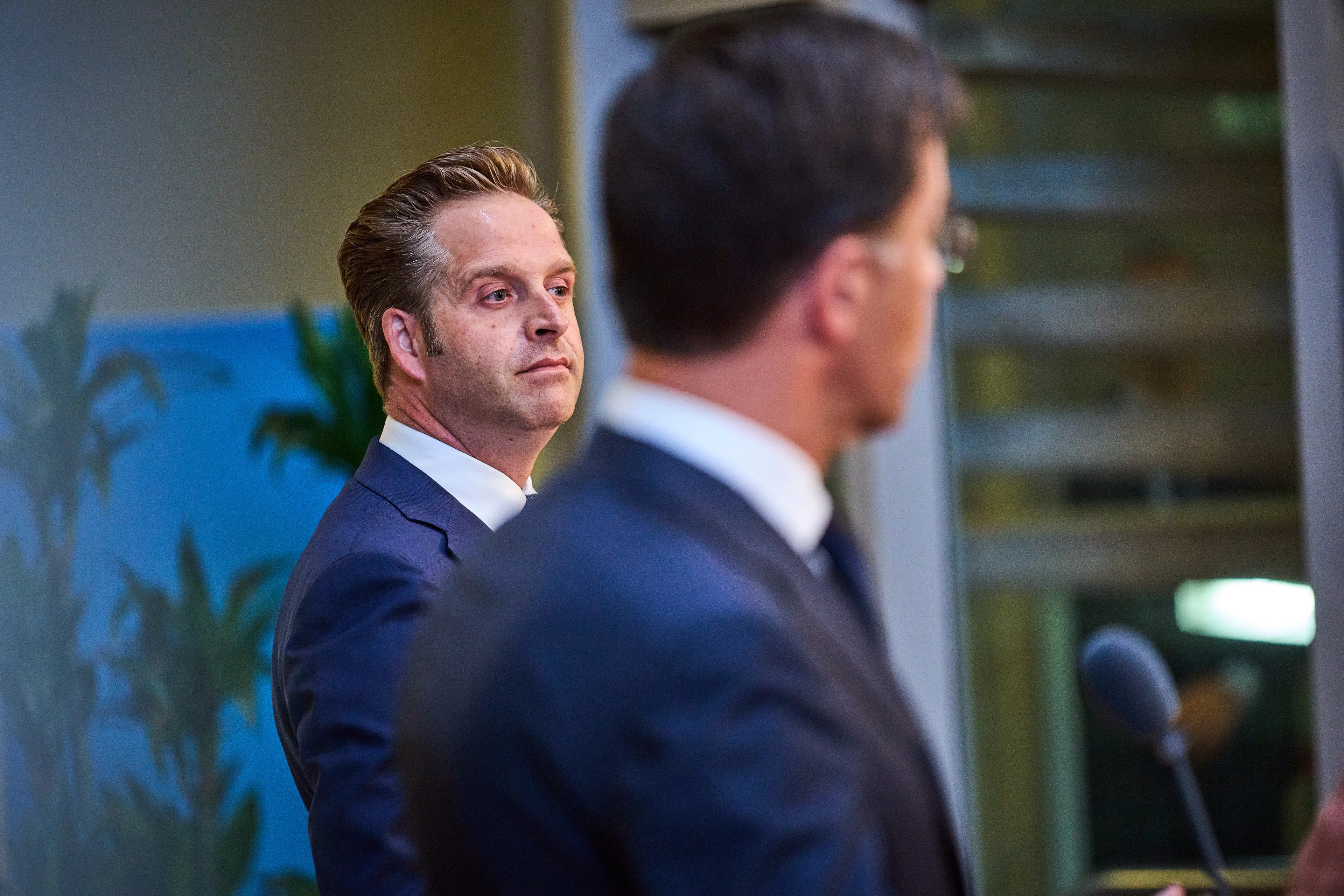 Vertrouwen in coronabeleid kabinet op laagste punt sinds begin pandemie