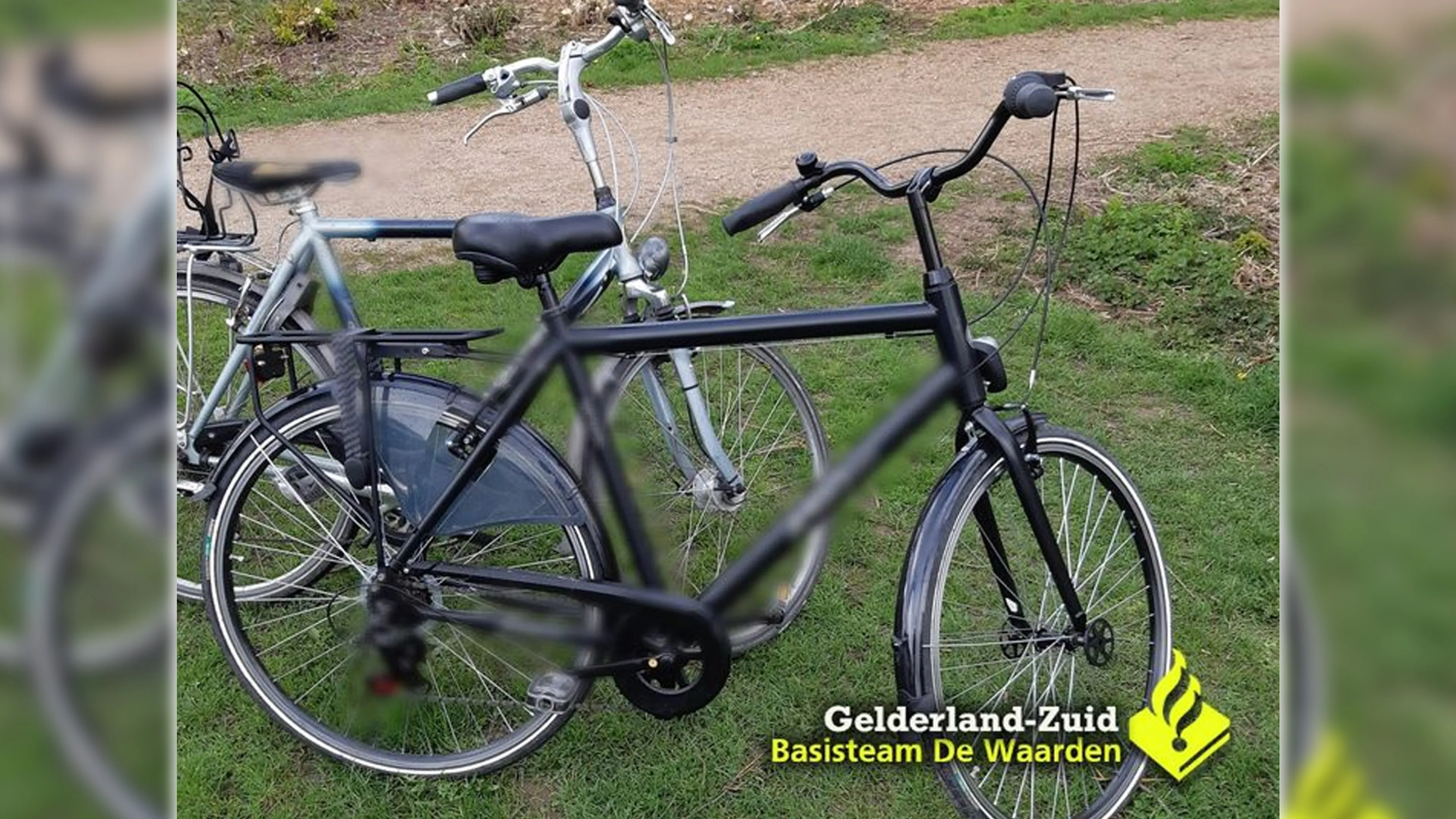 Politie moeilijkste niet en zet fietsen vluchtende jongeren op slot: 'Sleutel af te halen op bureau'