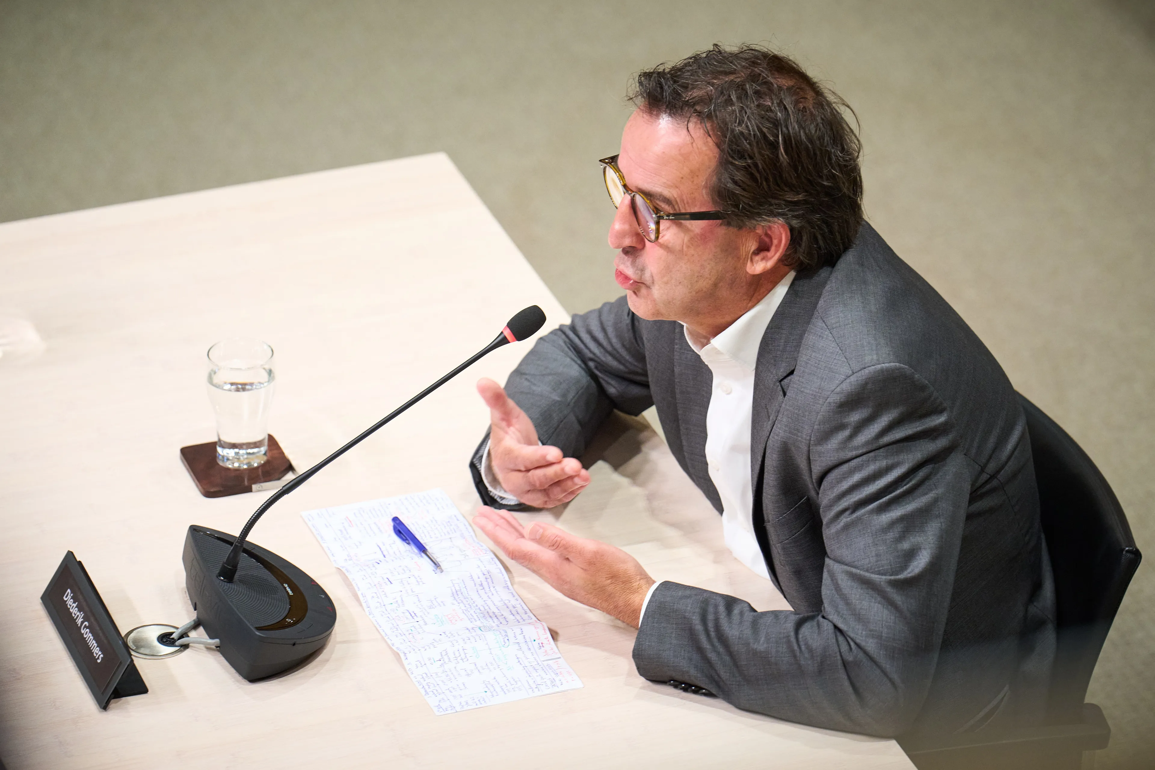 Felle ruzie tussen Gommers, Rutte en De Jonge over ic-keuzes: 'Knetterde echt'