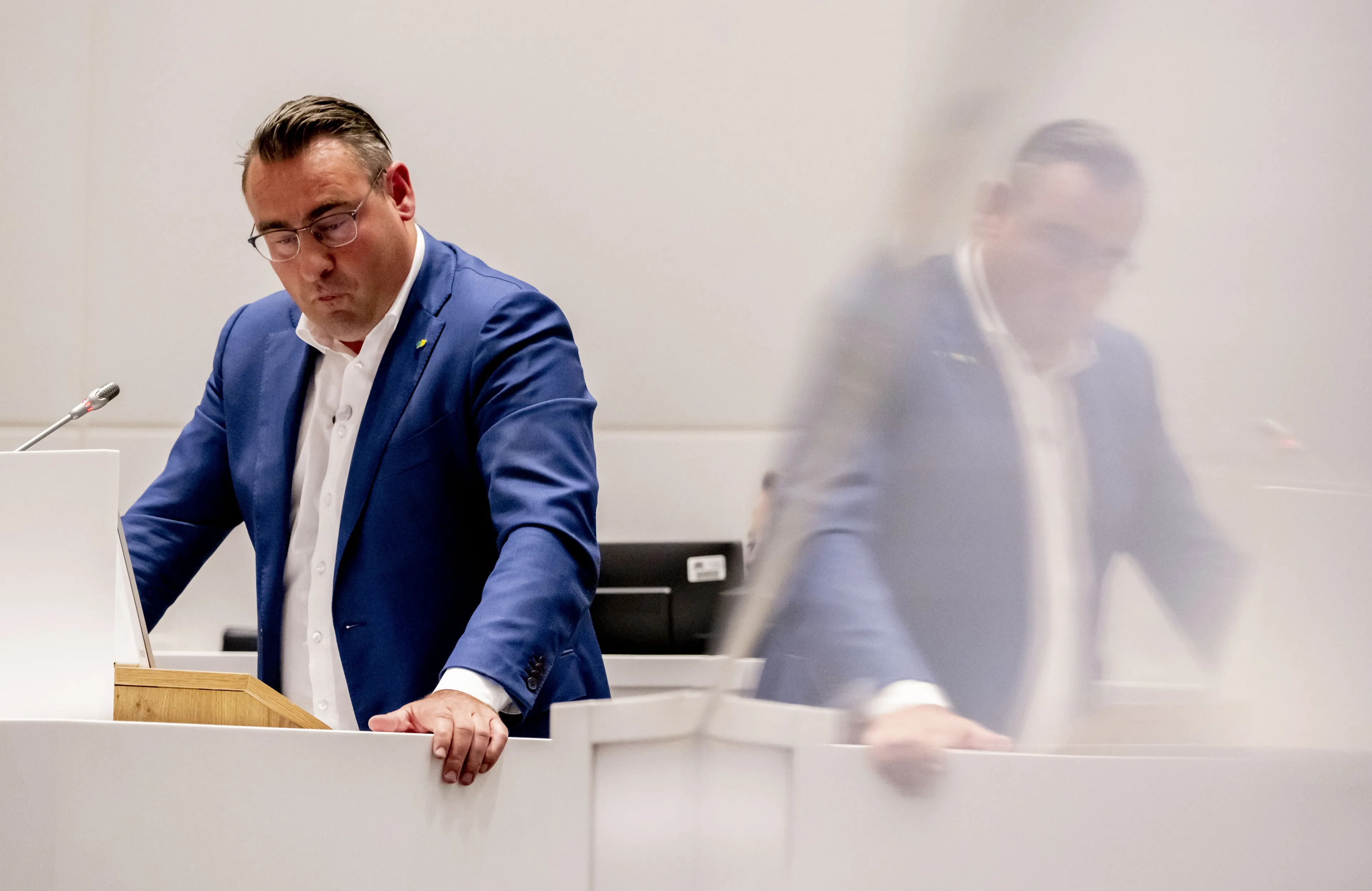 Partij Haagse oud-wethouder De Mos wil dat minister ingrijpt