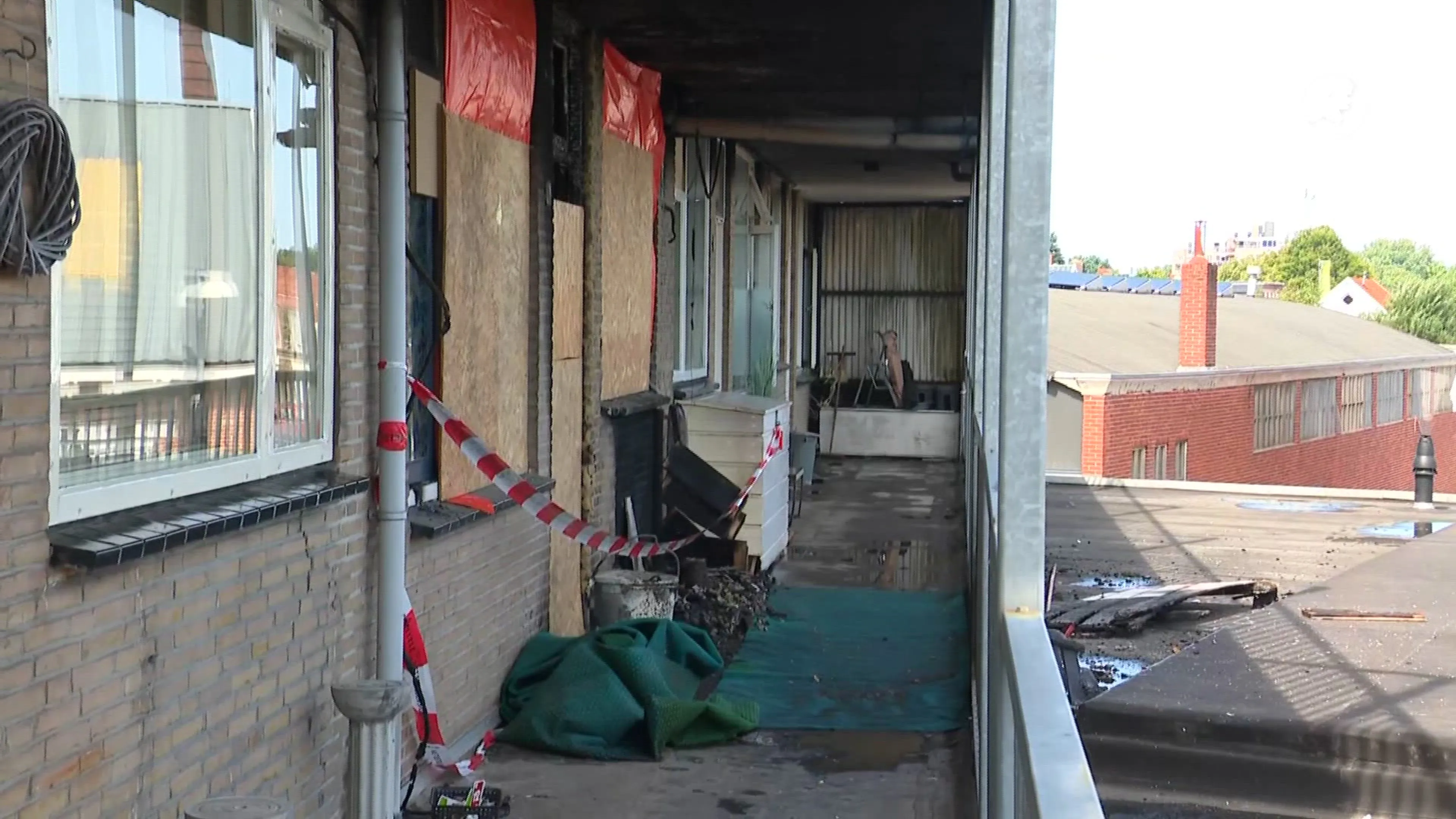 Appartement volledig verwoest door brand Winschoten: 'Waarom ik?'   