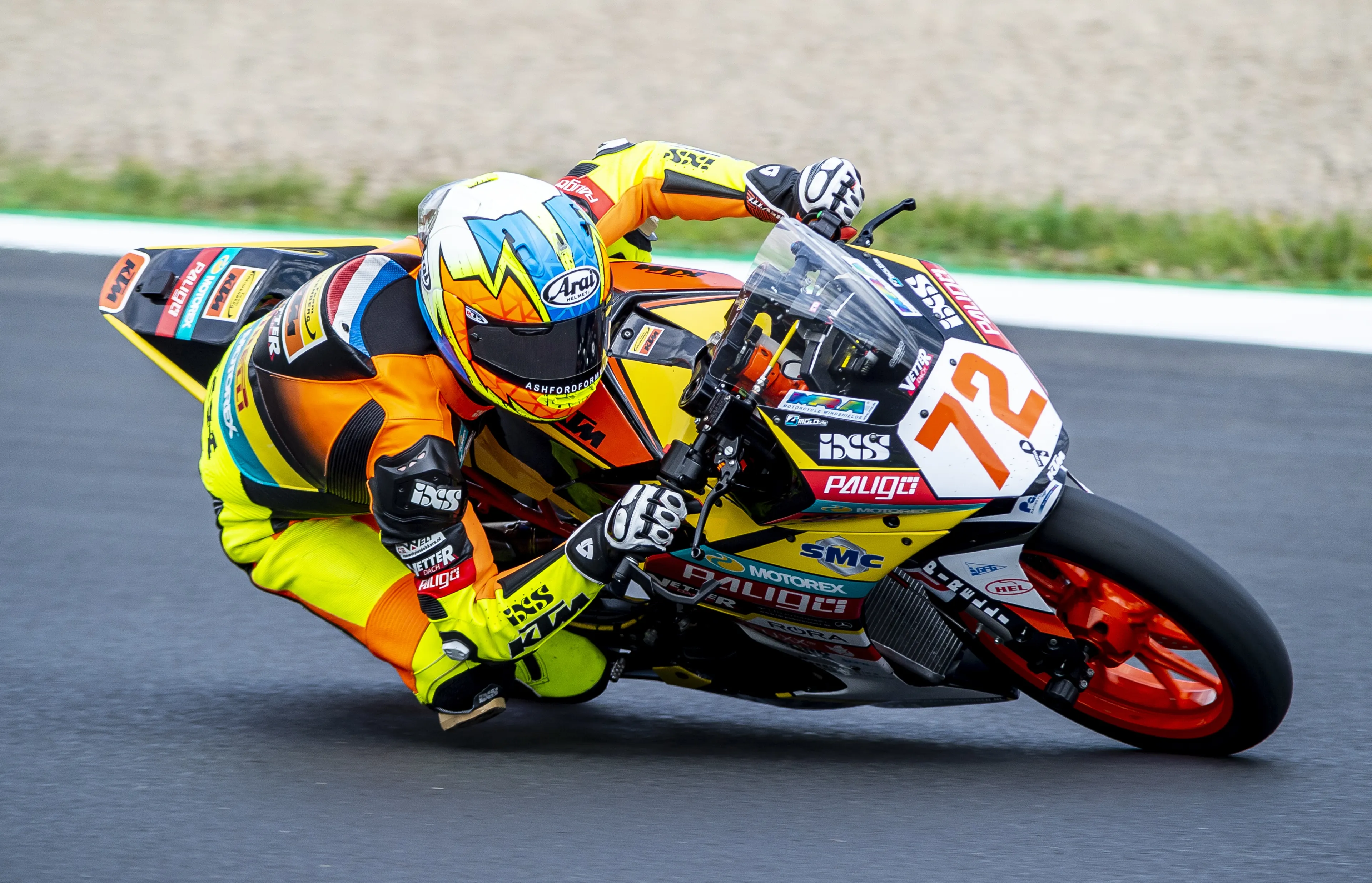 Motorcoureur Victor Steeman (22) overleden na crash in Portugal: 'Hij kon zijn laatste race niet winnen'