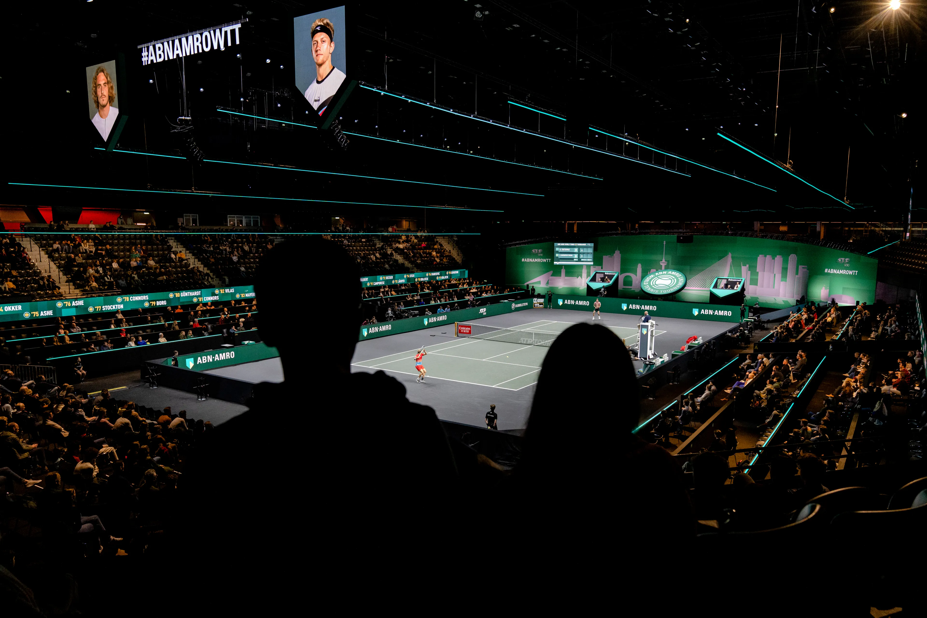 Wat een service! Tennisfans in Rotterdam mogen ondanks sluitingstijd wedstrijd afkijken