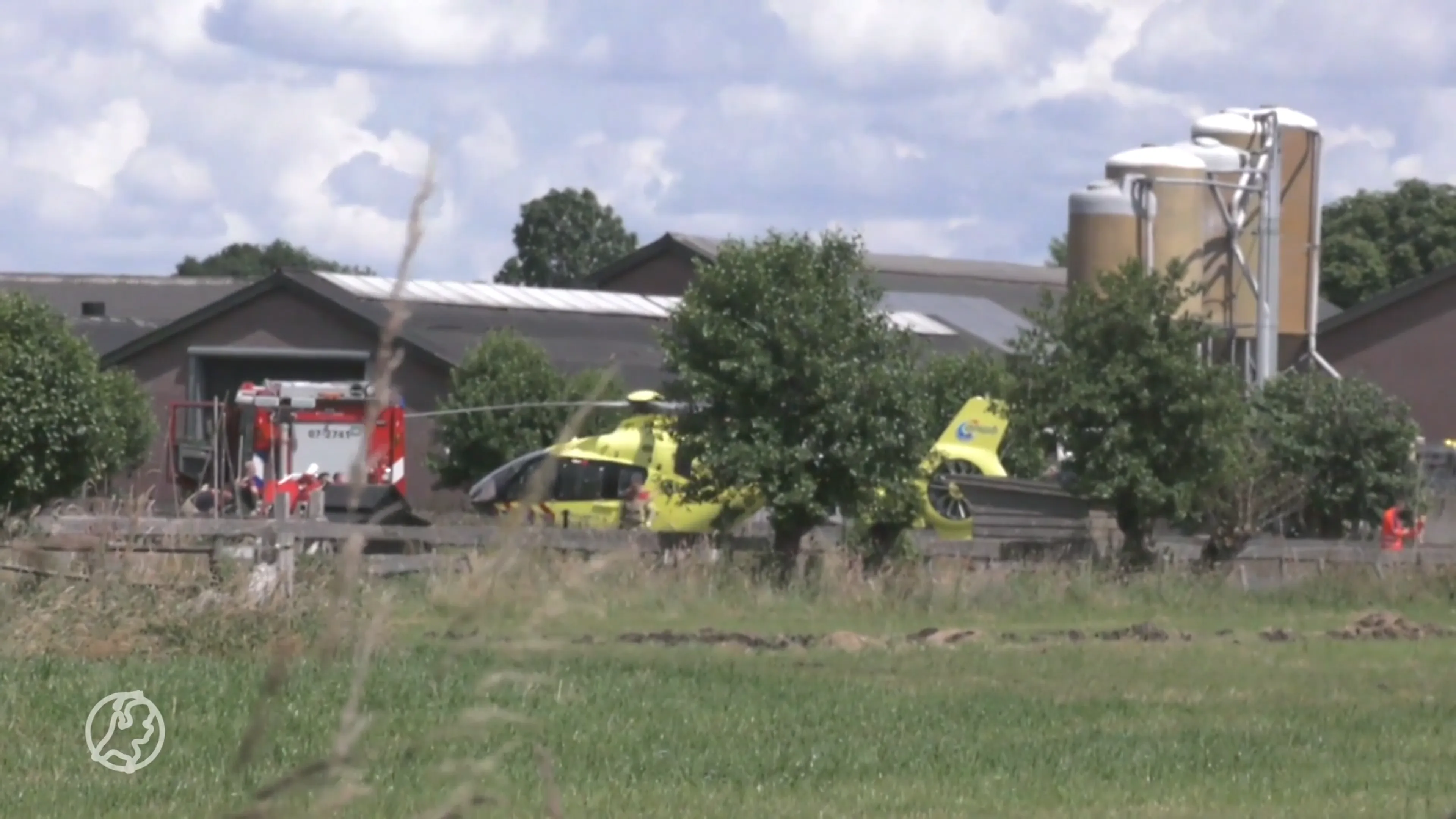 Vliegtuigje gecrasht bij Ederveen, een persoon zwaargewond