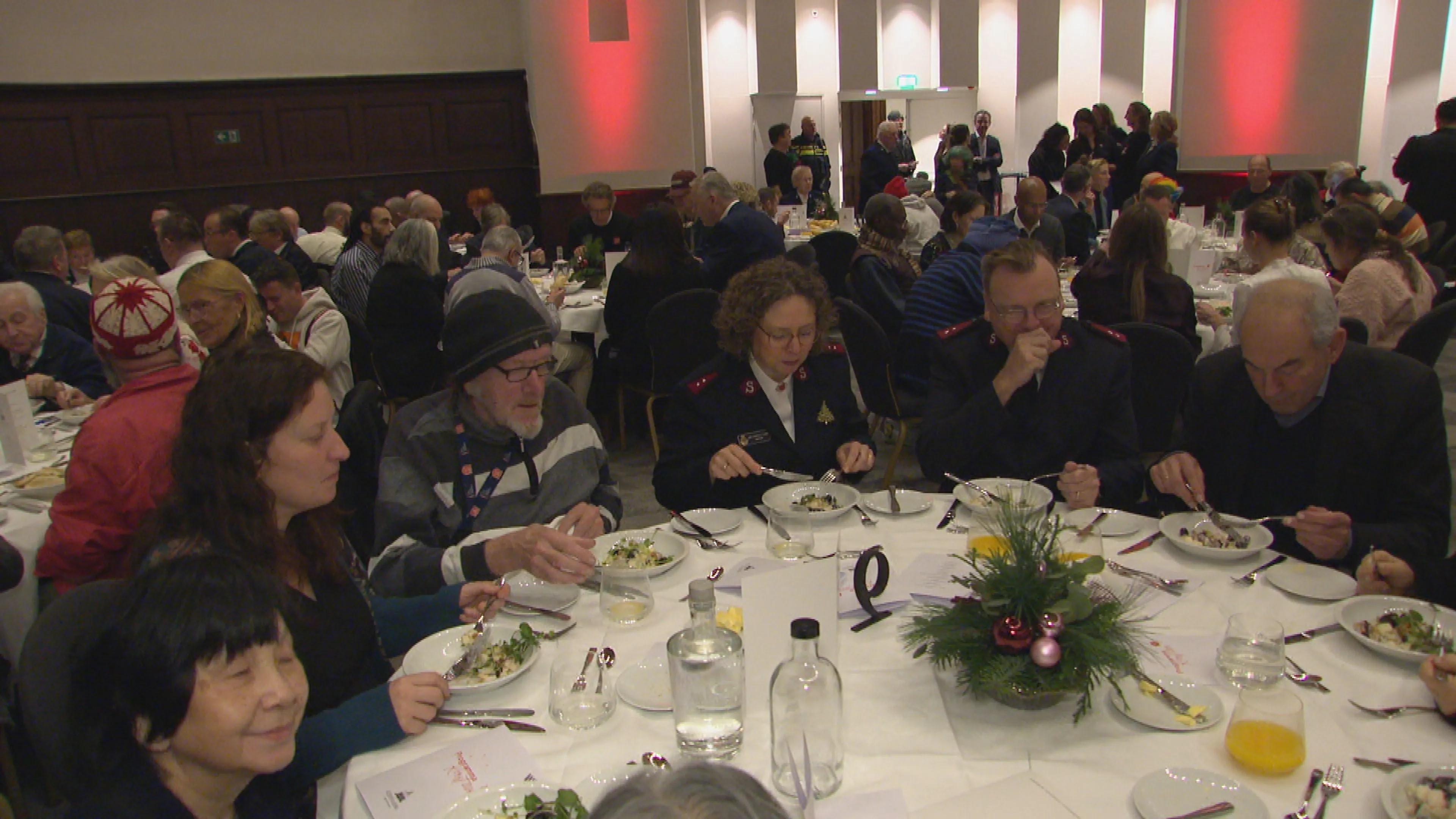 Al 40 jaar organiseert Leger des Heils kerstdiner, en Paul (67) kan niet meer zonder
