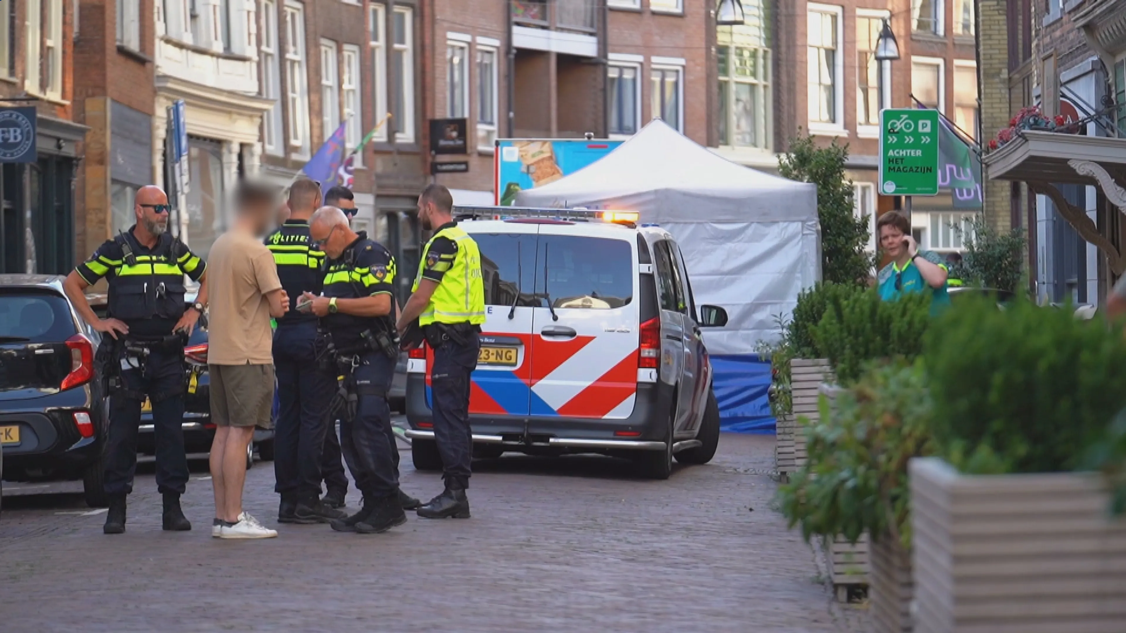 Jong kind overleden na aanrijding met bestelbus in Dordrecht