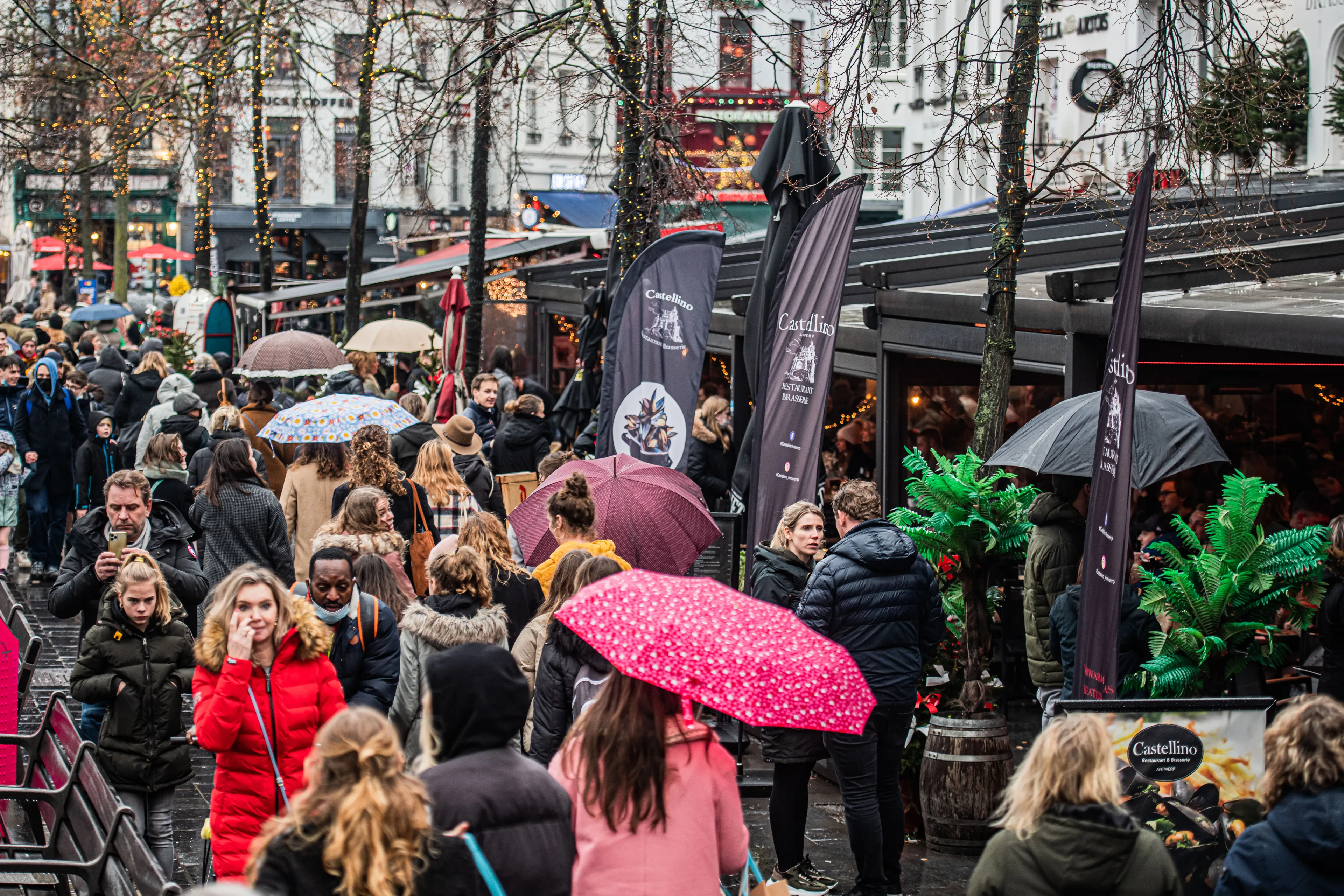 Winkeliers in Antwerpen verdienen flink aan Nederlandse 'invasie'