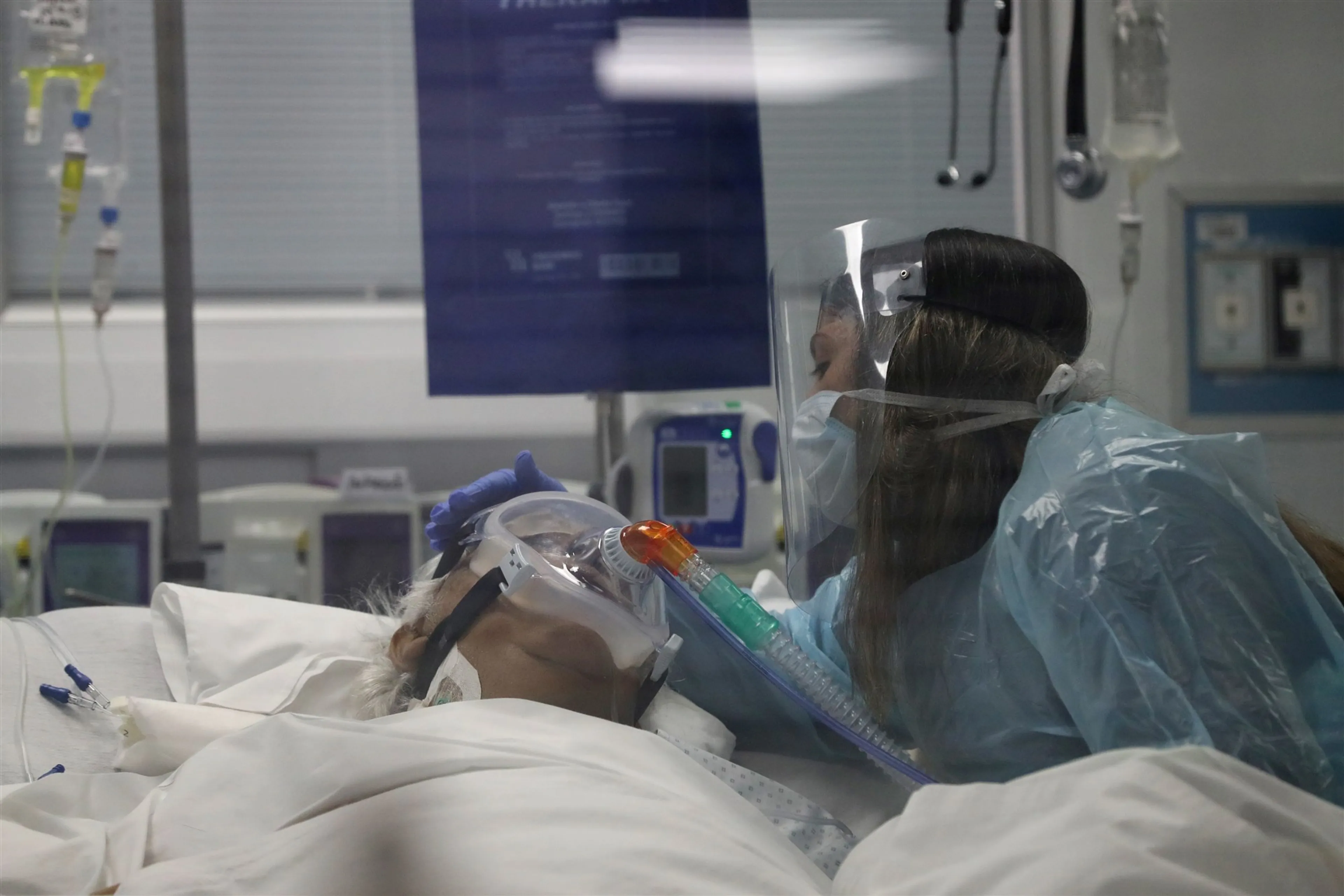 Virusremmer voor ernstig zieke coronapatiënten goedgekeurd